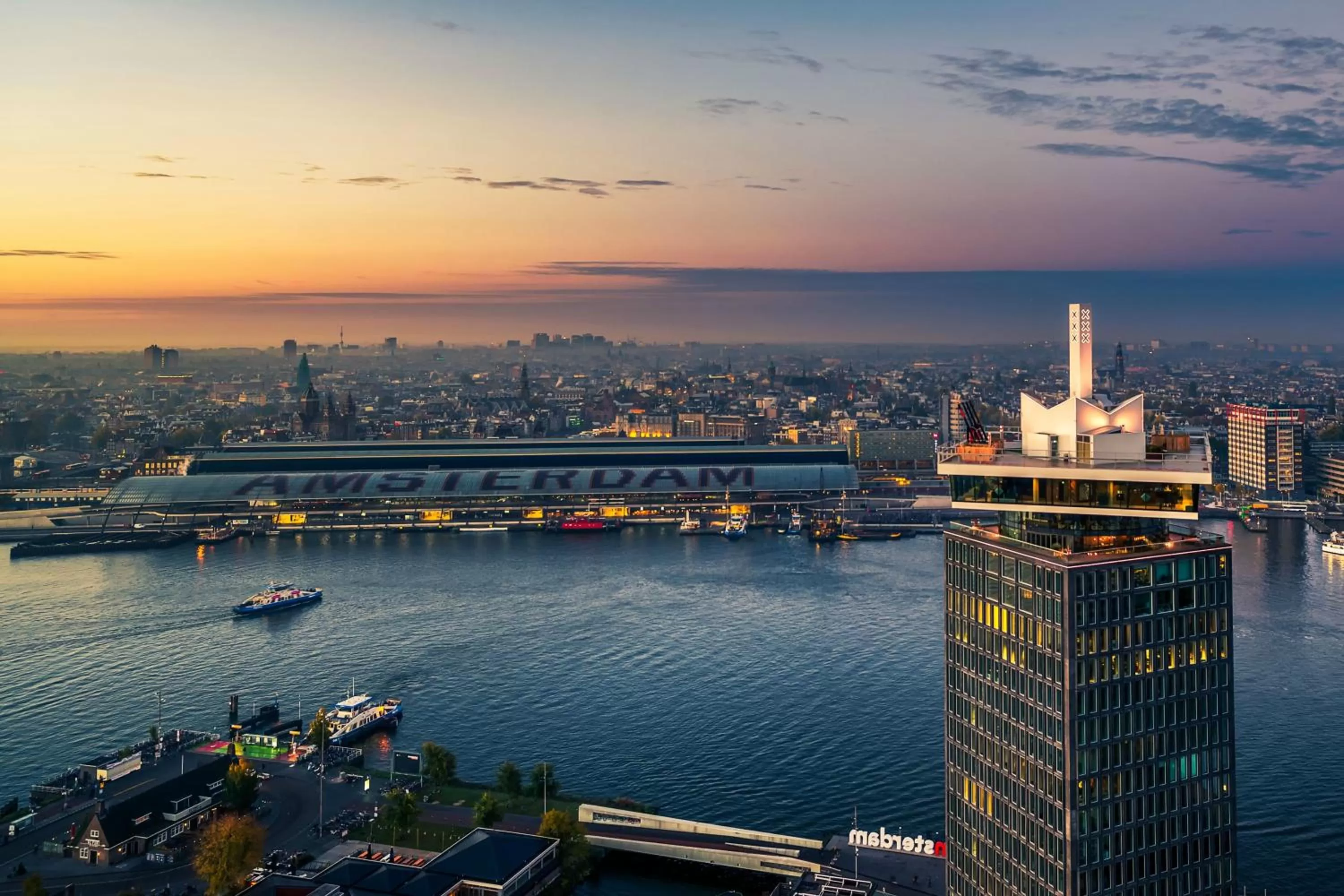 Neighbourhood in Inntel Hotels Amsterdam Landmark