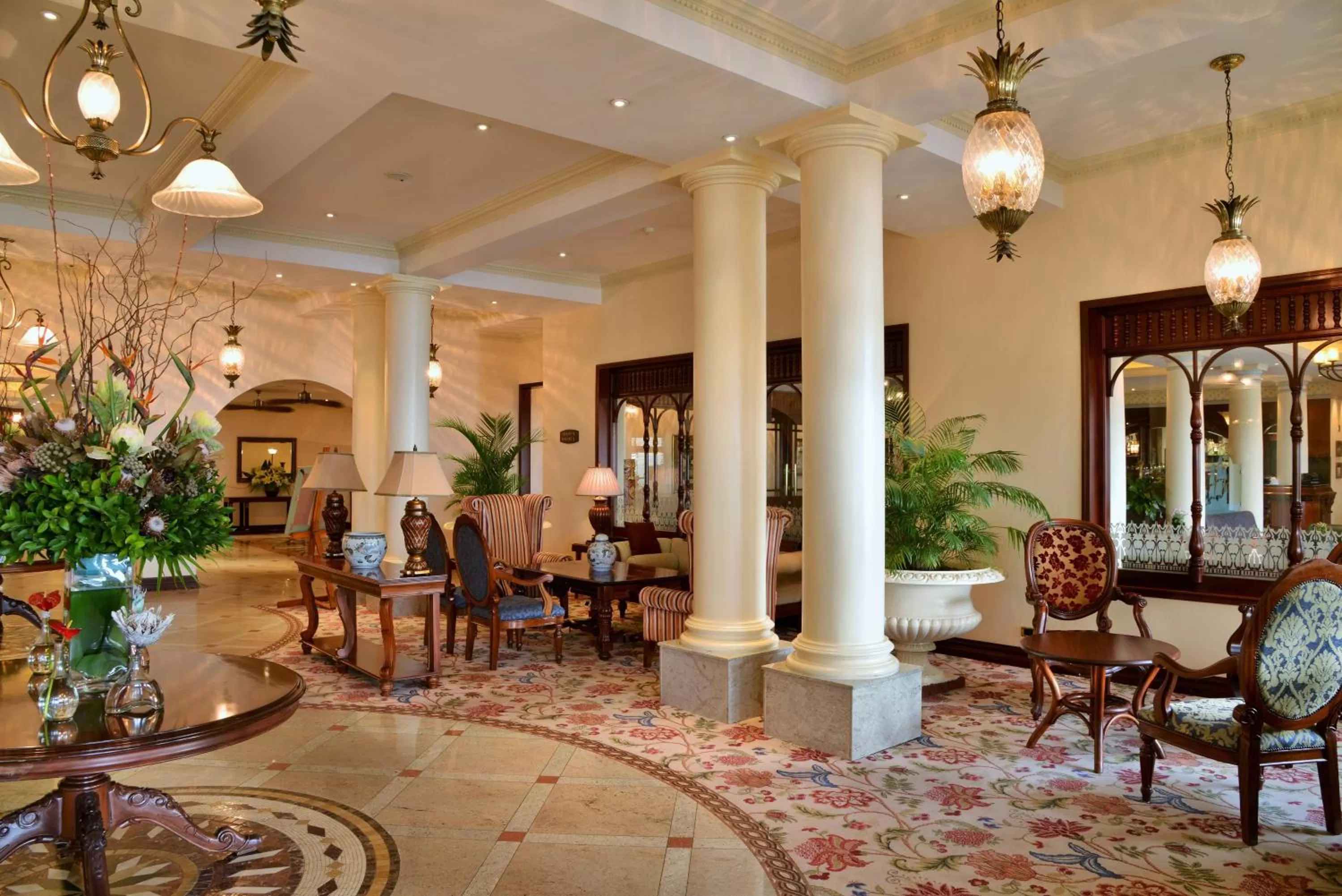 Lounge or bar in Polana Serena Hotel