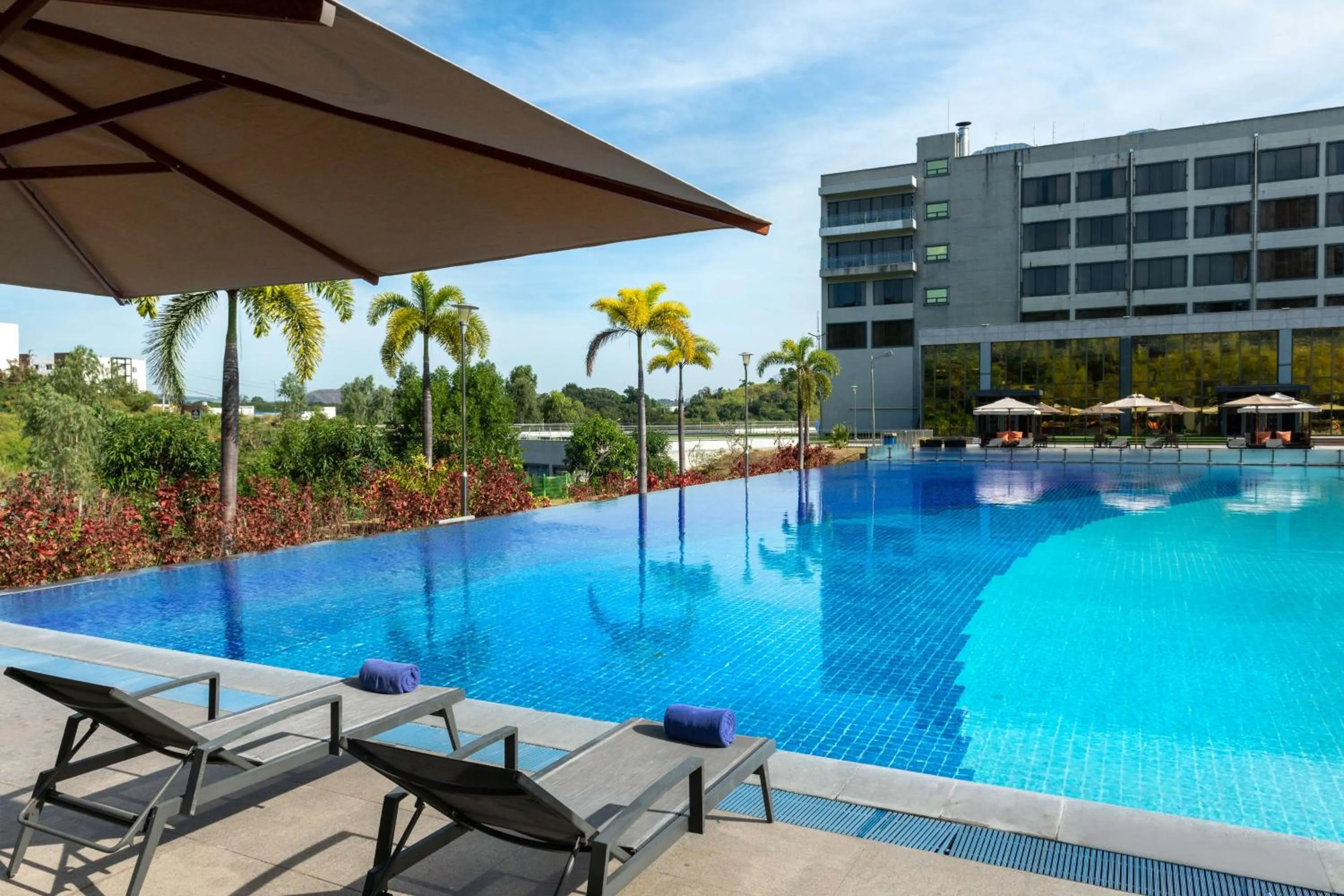 Pool view in Hilton Clark Sun Valley Resort