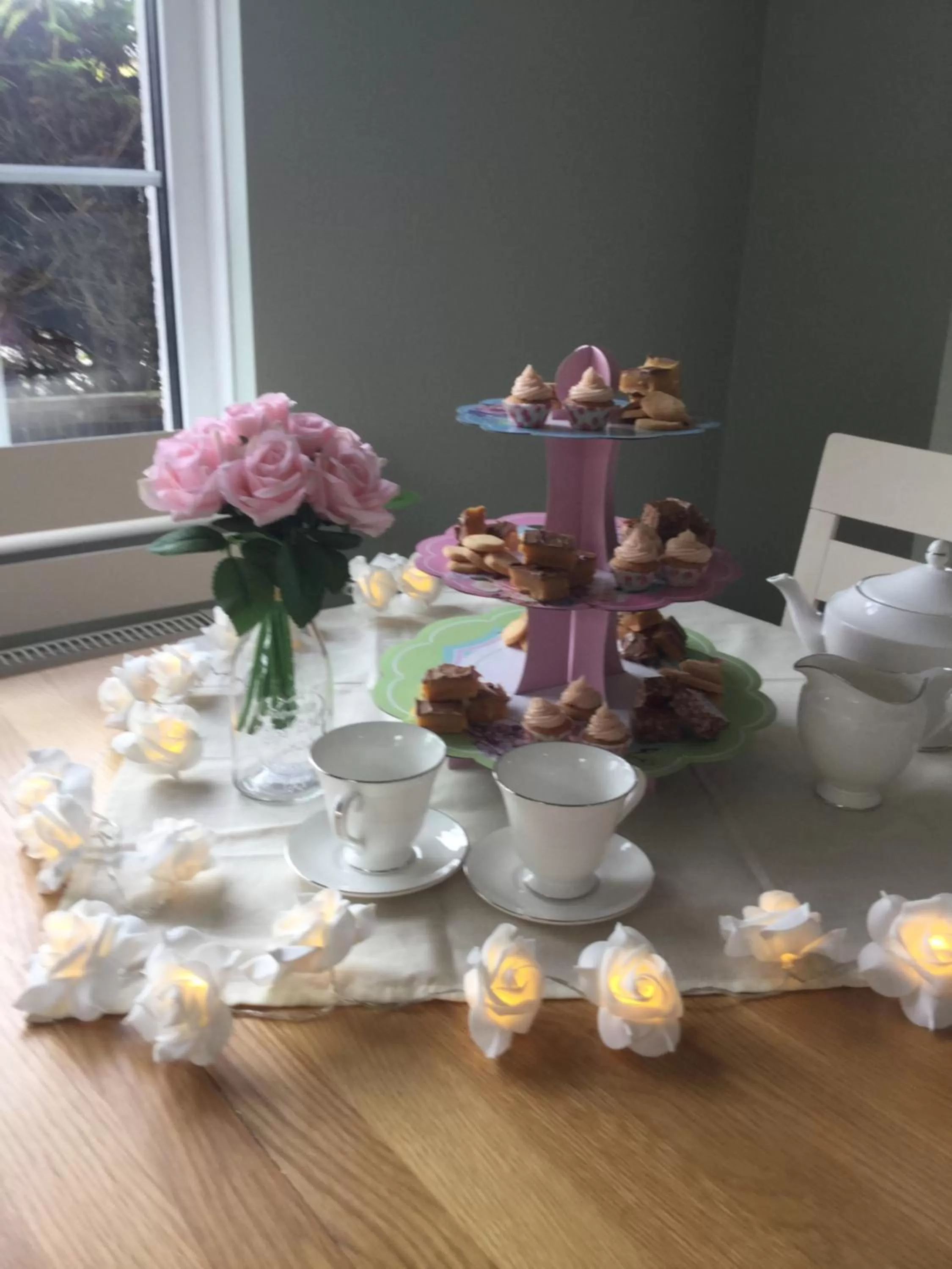 Coffee/tea facilities in Crookedstone House