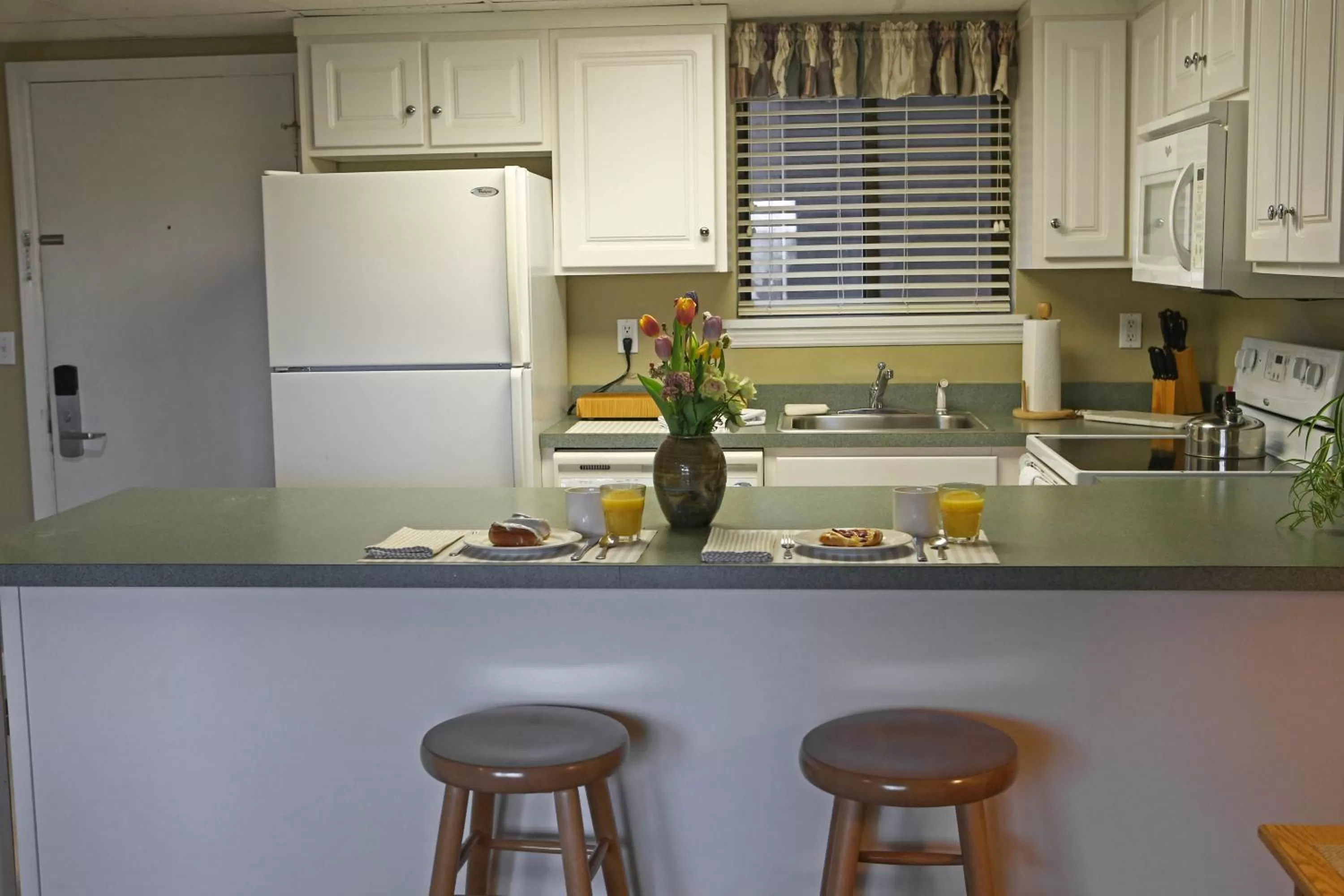 Kitchen or kitchenette in Silver Birches Resort