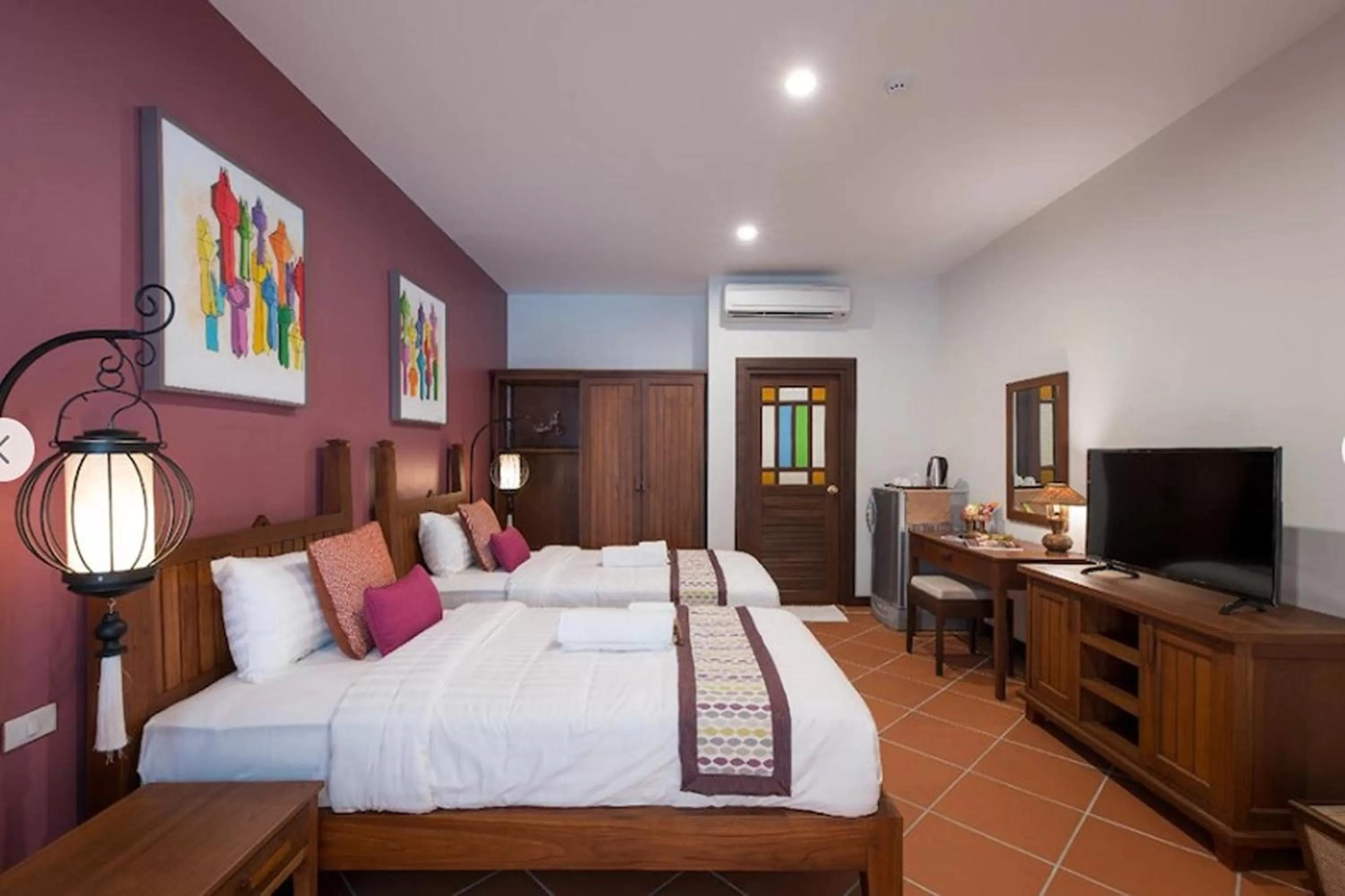 Bed in Villa Sanpakoi