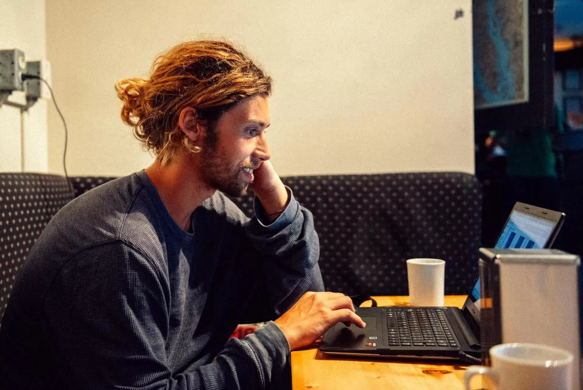 Restaurant/places to eat in Ocean Island Inn | Backpackers | Suites