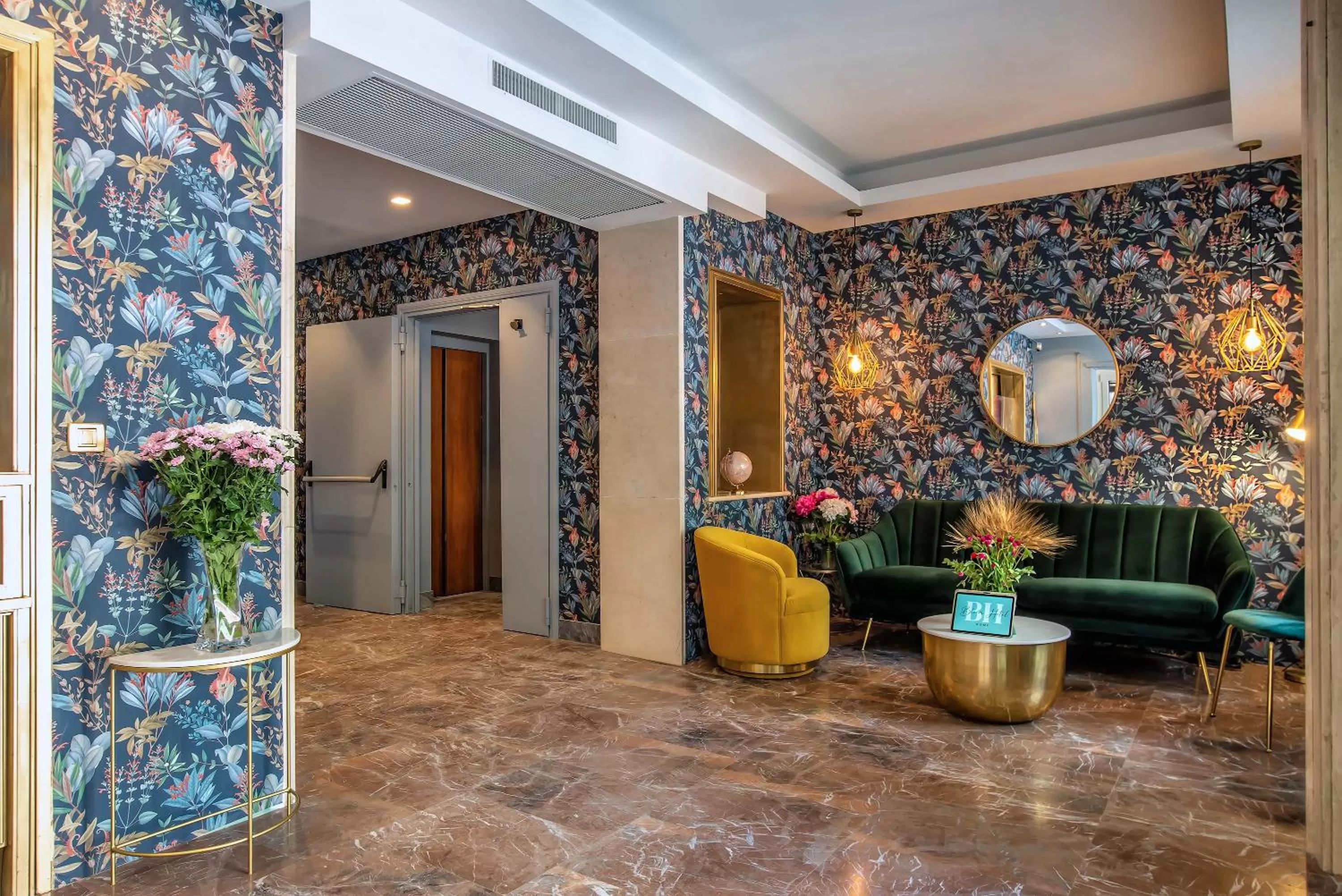 Lobby or reception in Bloom Hotel Rome