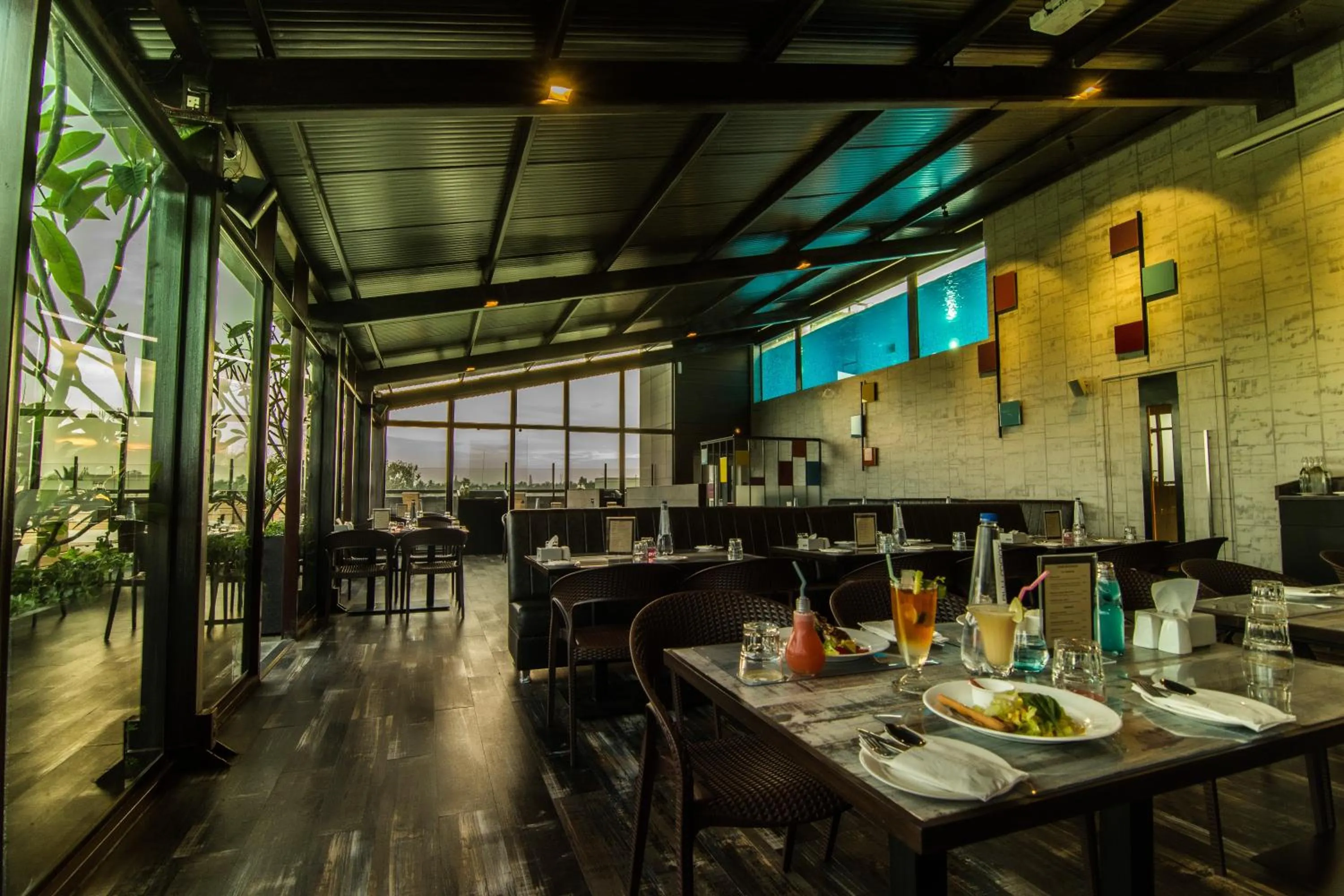 Restaurant/places to eat in Roopa Elite