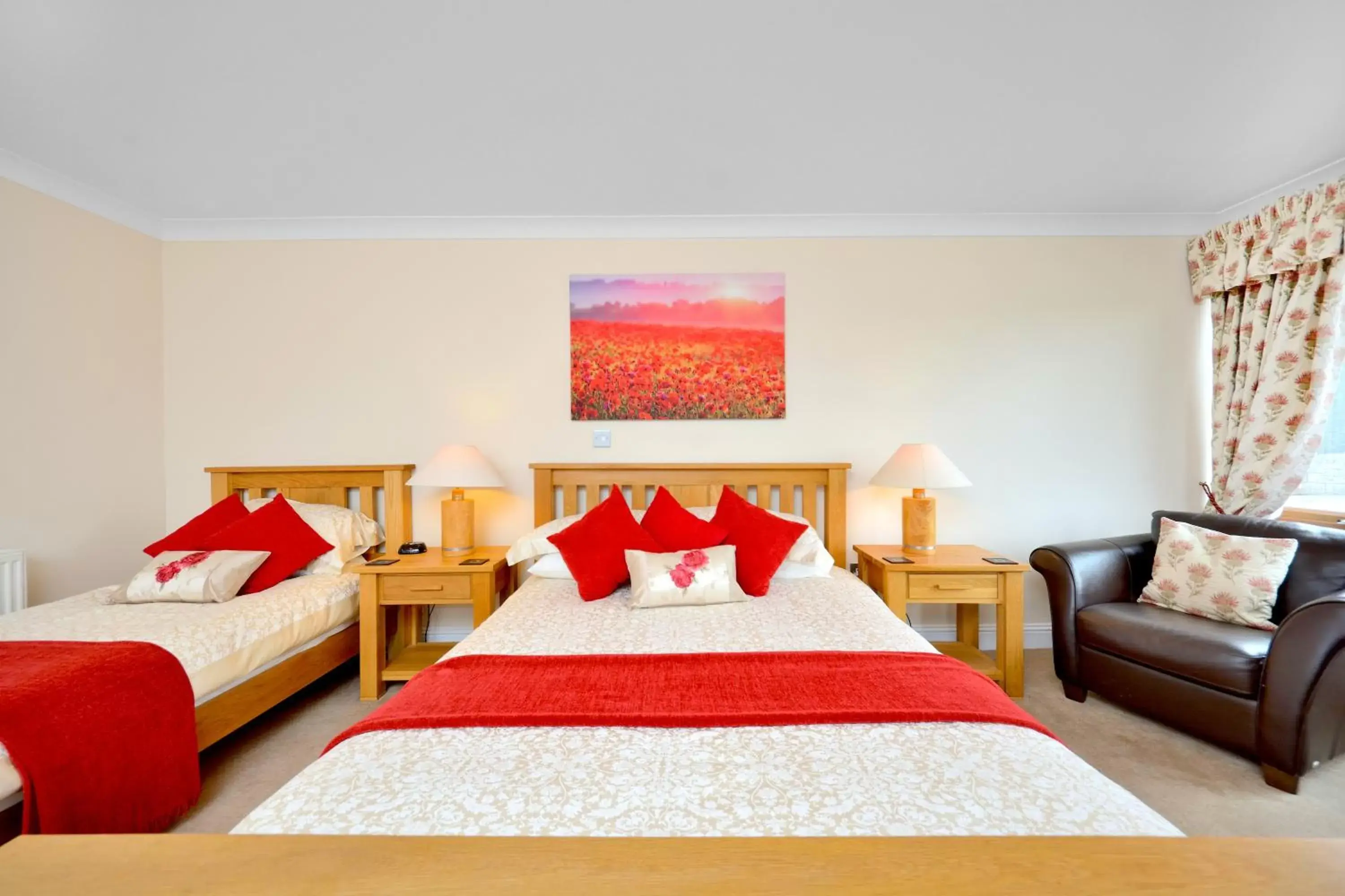 Family Room with Private Bathroom (Ensuite) in Peggyslea Farm B&B Family Room with Private Bathroom (Ensuite) in Peggyslea Farm B&B