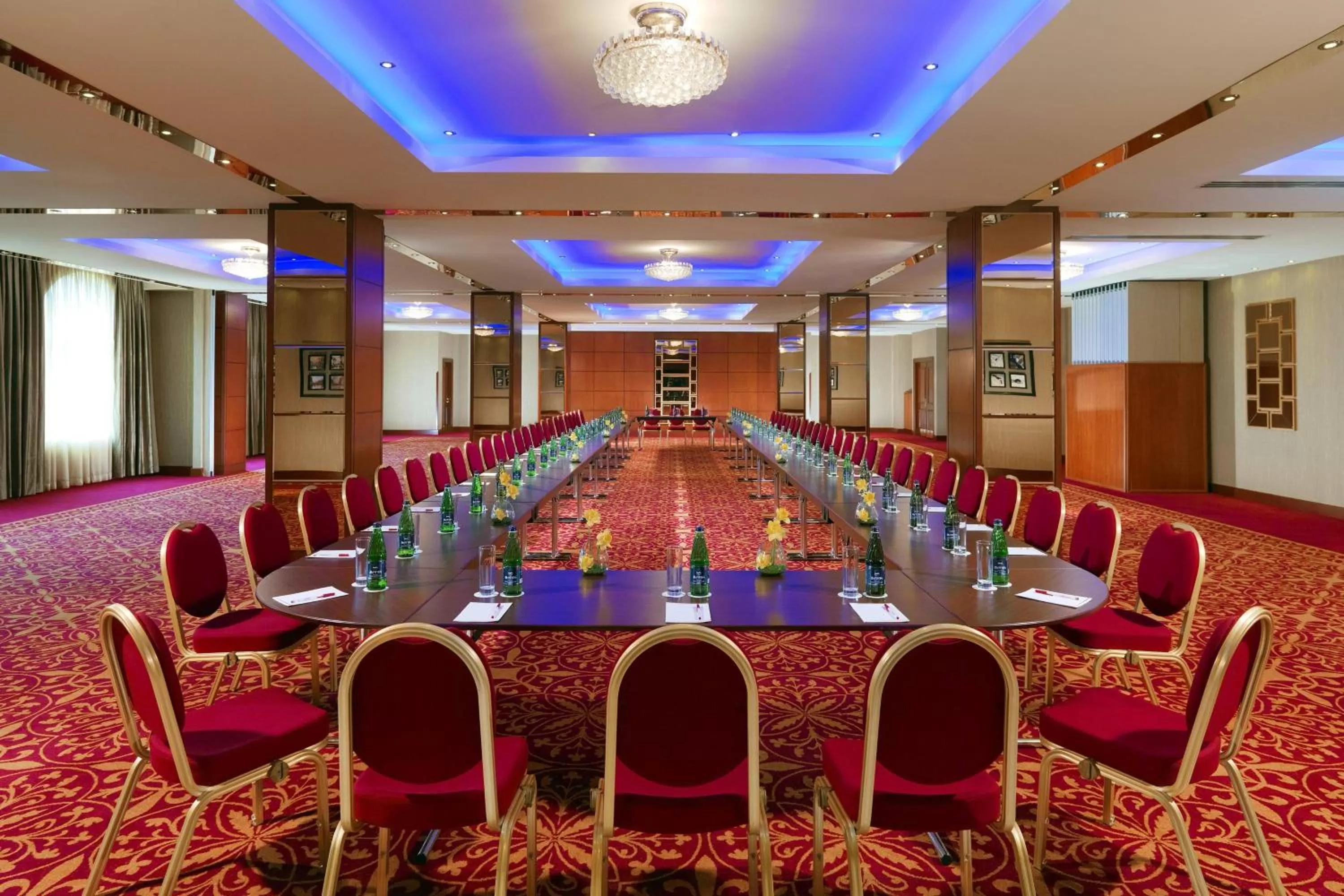 Meeting/conference room in Armenia Marriott Hotel Yerevan