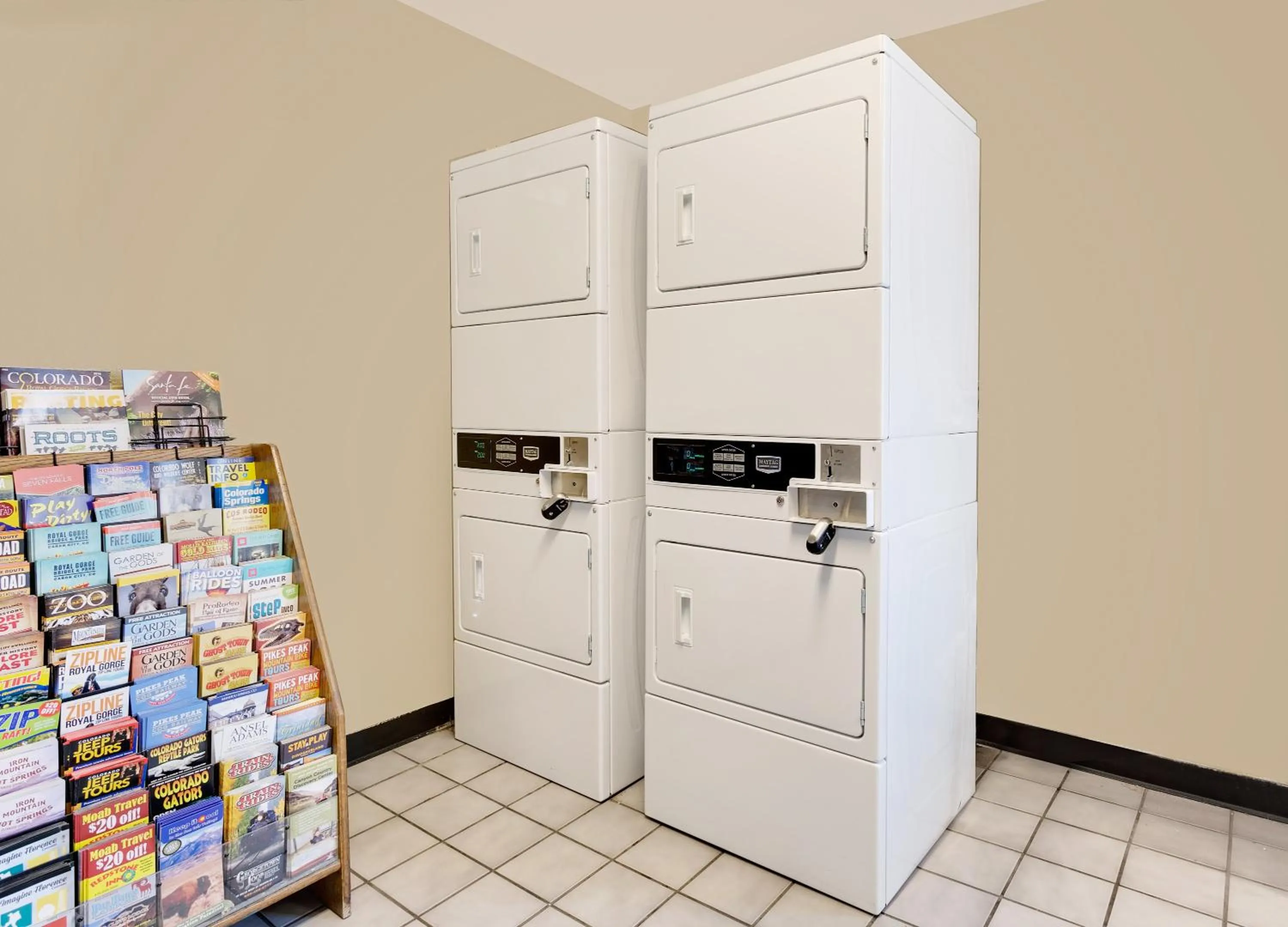 Area and facilities in Super 8 by Wyndham Denver Central