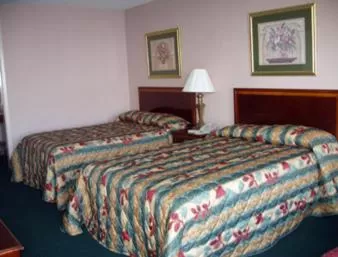 Double Room with Two Double Beds - Non-Smoking in Knights Inn Wabash