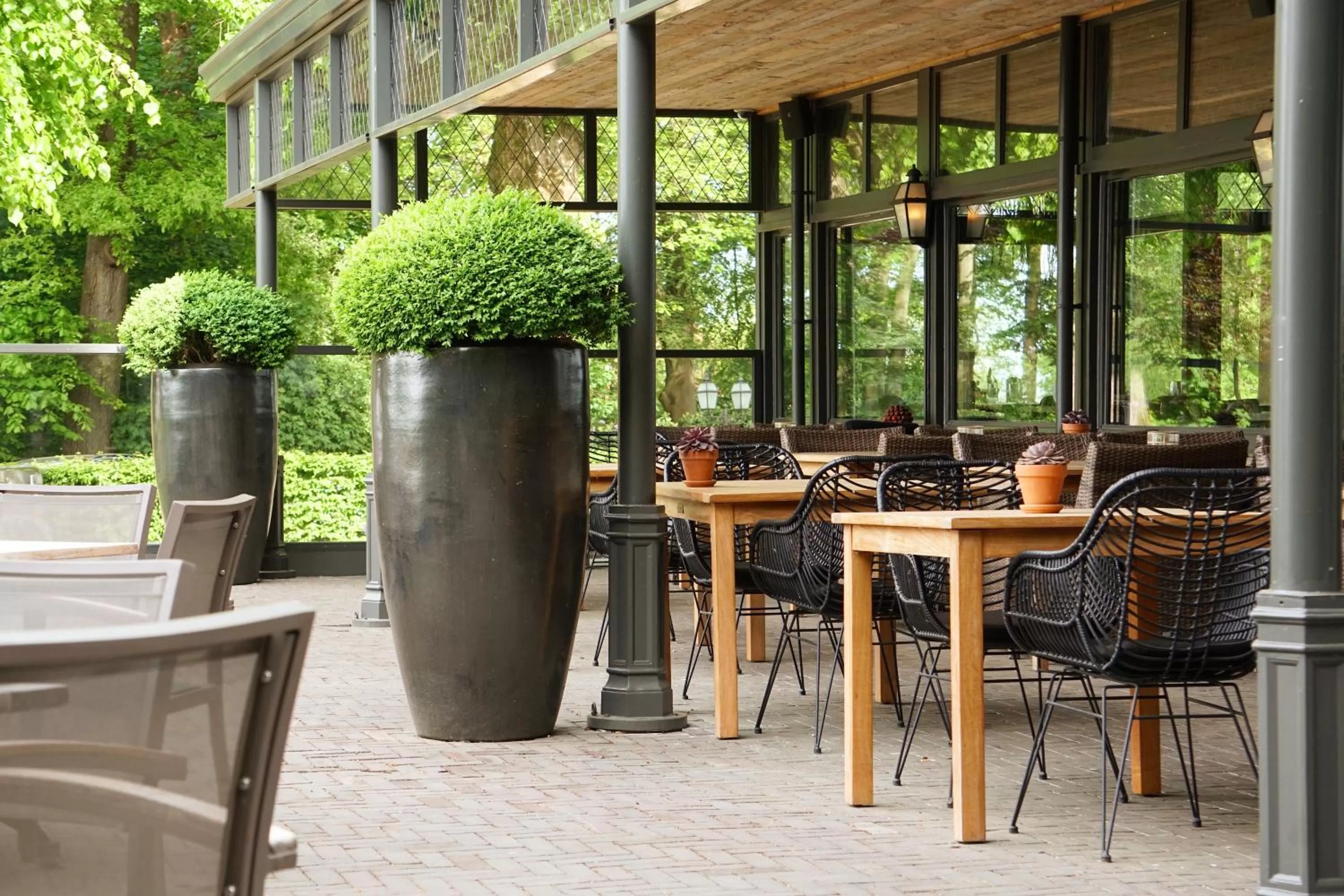 Patio in Hotel Restaurant De Wolfsberg