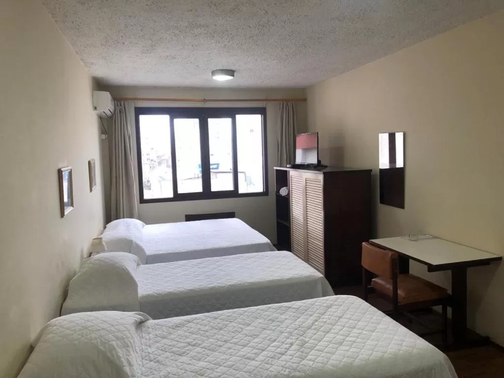 Bed in Hotel Estoril