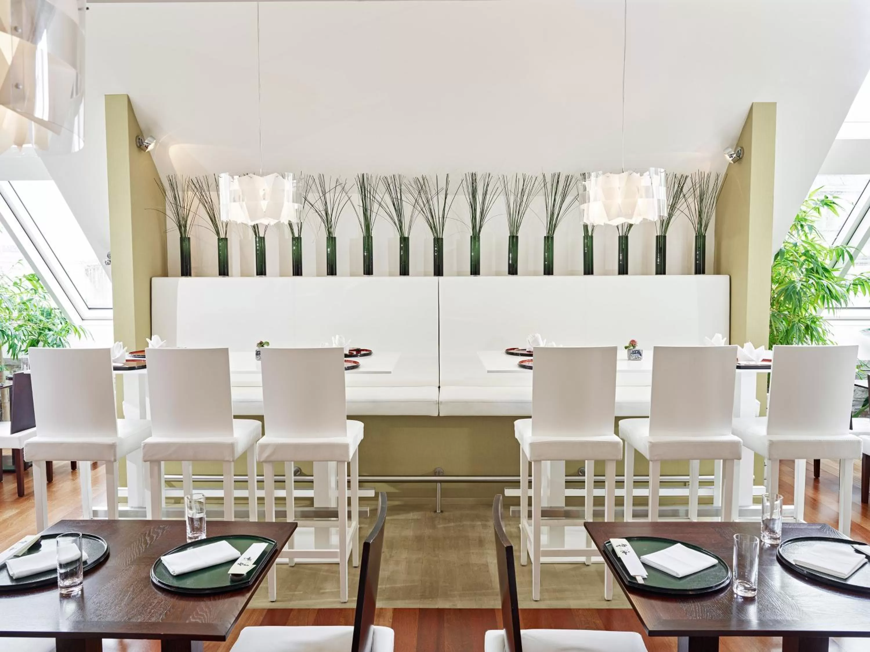 Restaurant/places to eat in Grand Hotel Wien