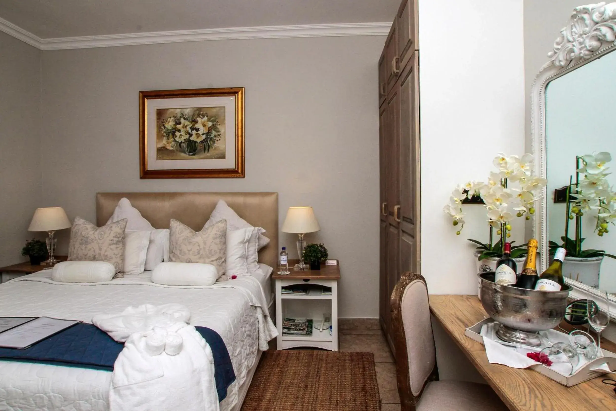 Twin/Double Room - single occupancy in Sandals Guest House Twin/Double Room - single occupancy in Sandals Guest House