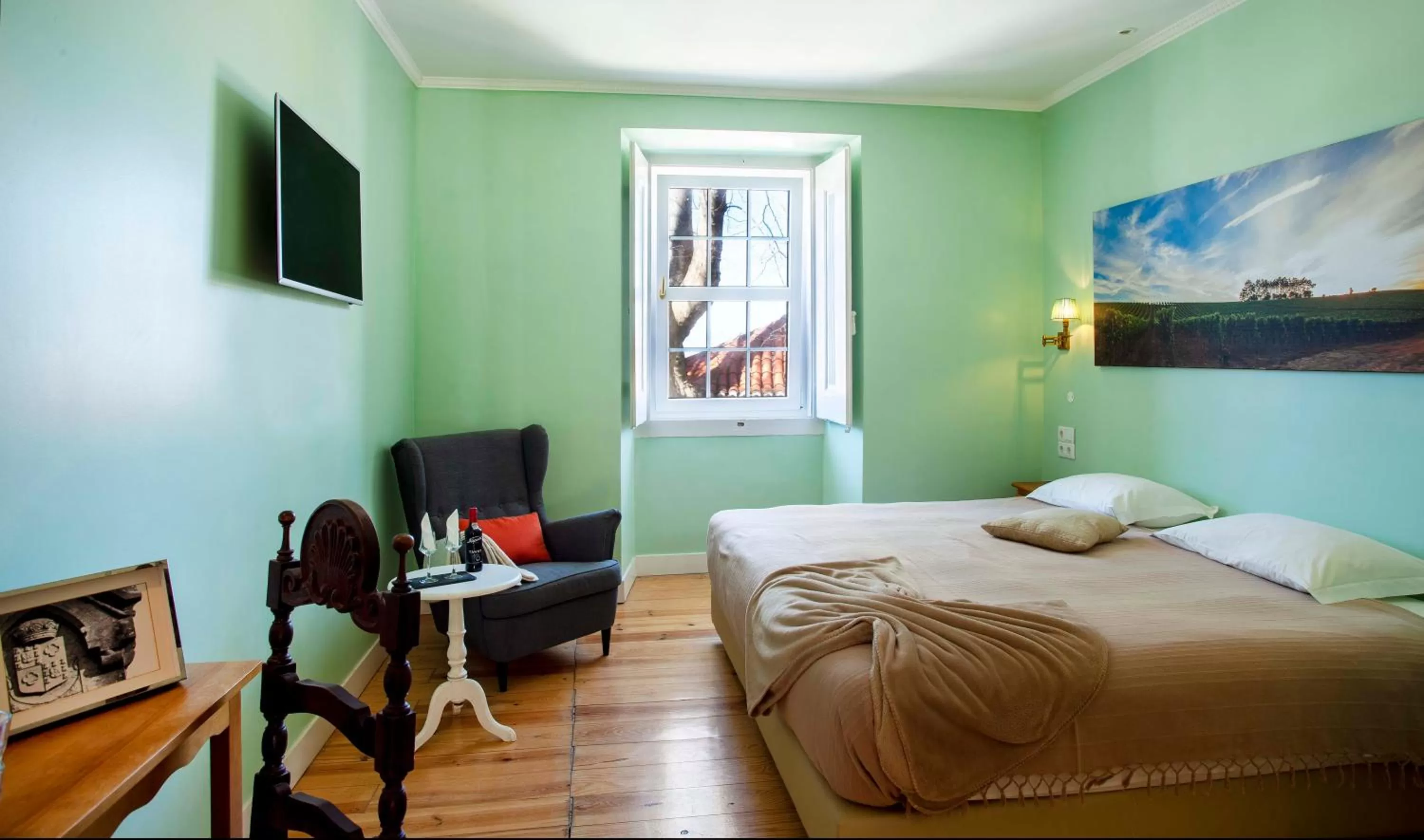 Bedroom, Bed in Casa do Vinho Sintra Guest House