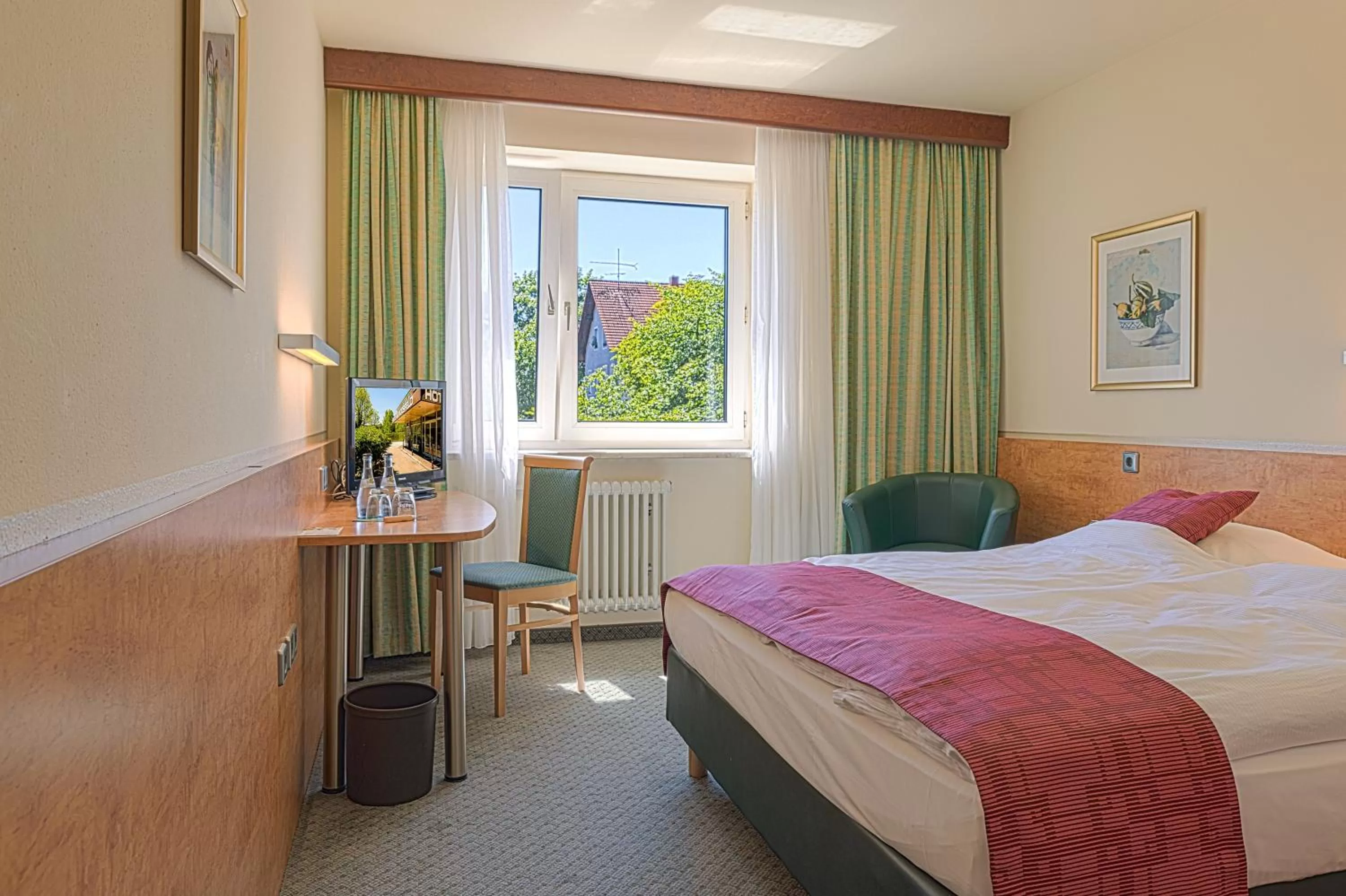 TV and multimedia, Bed in Hotel Am Moosfeld