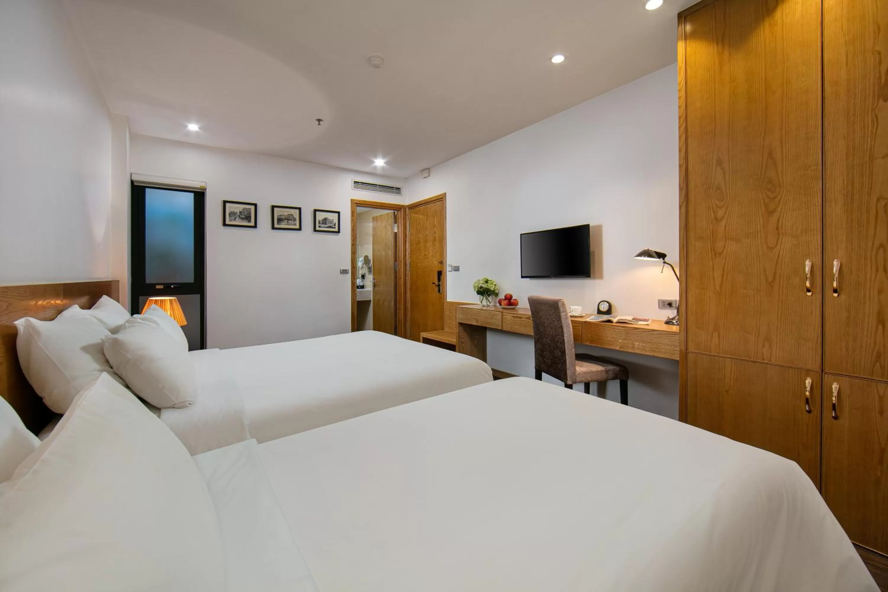 Property building, Bed in Hanoi Paon Hotel Spa & Sky Bar