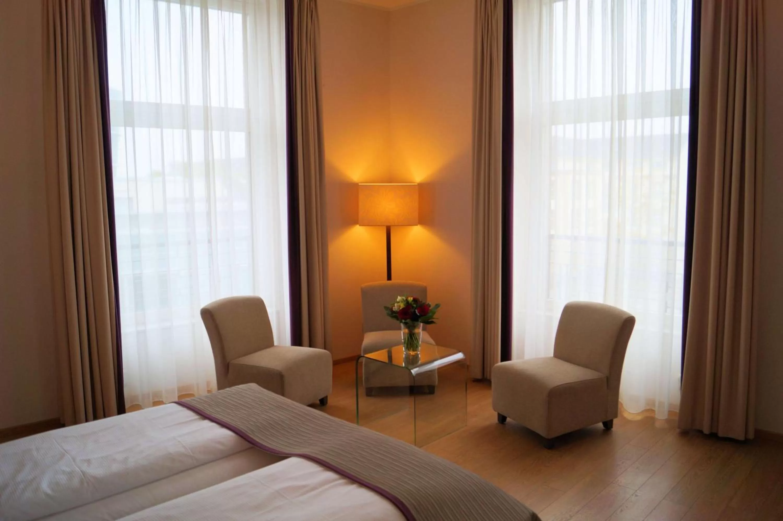 Bed in Wyndham Duisburger Hof