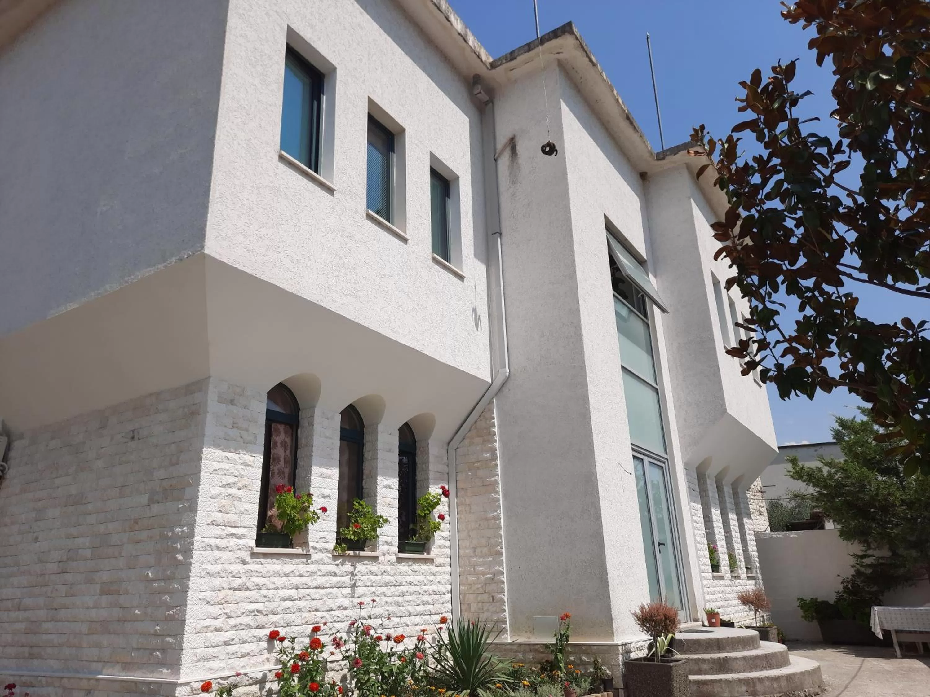 Property Building in Guesthouse "PELIVANI"