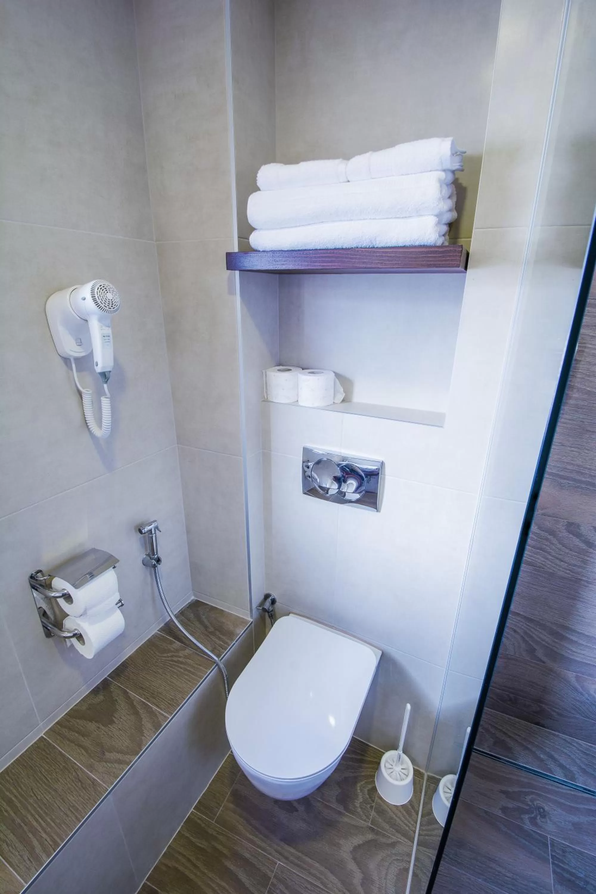 Toilet in Hotel Noble