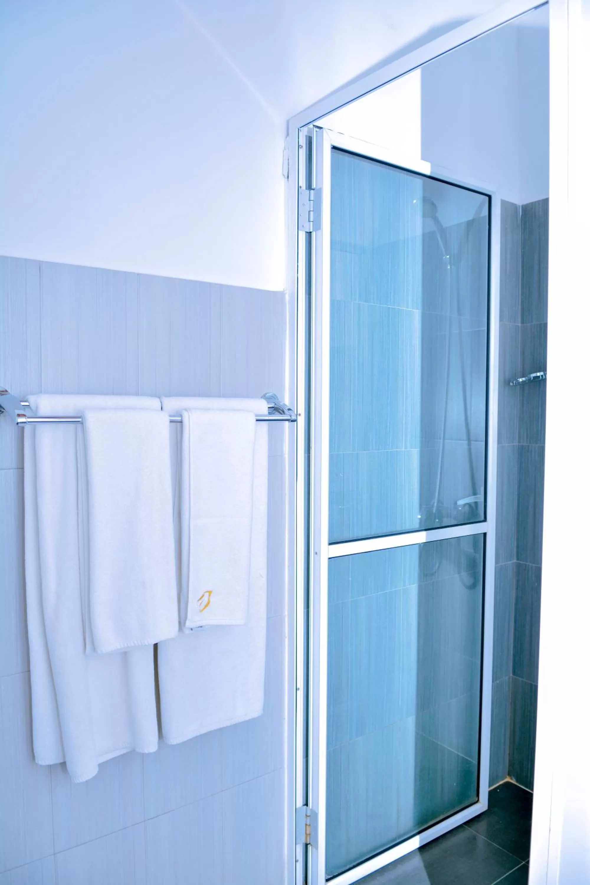 Bathroom in Amaranthe Bay Resort & Spa