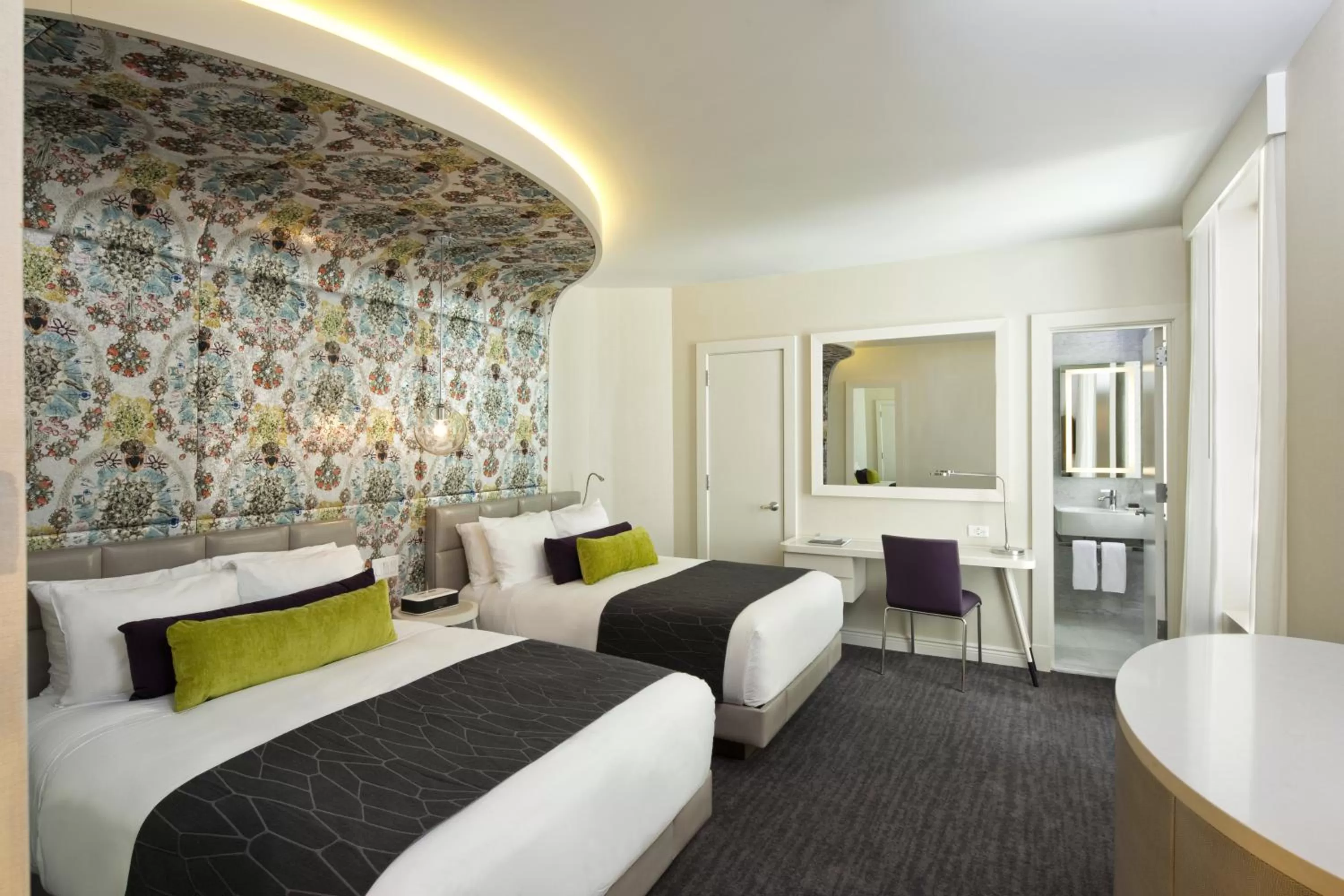 Photo of the whole room, Bed in Dream Midtown, by Hyatt