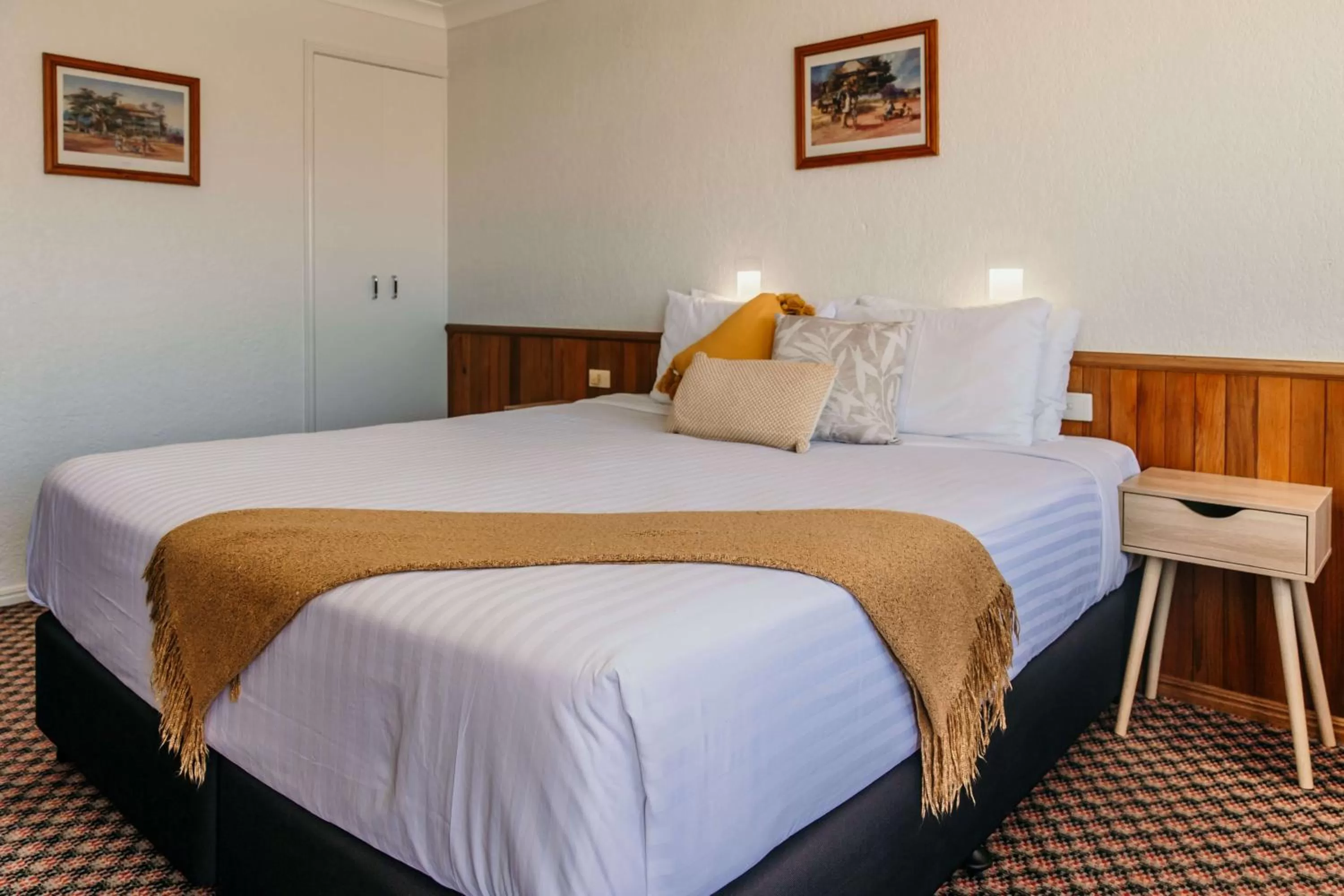 Bed in Outback Motel Mt Isa