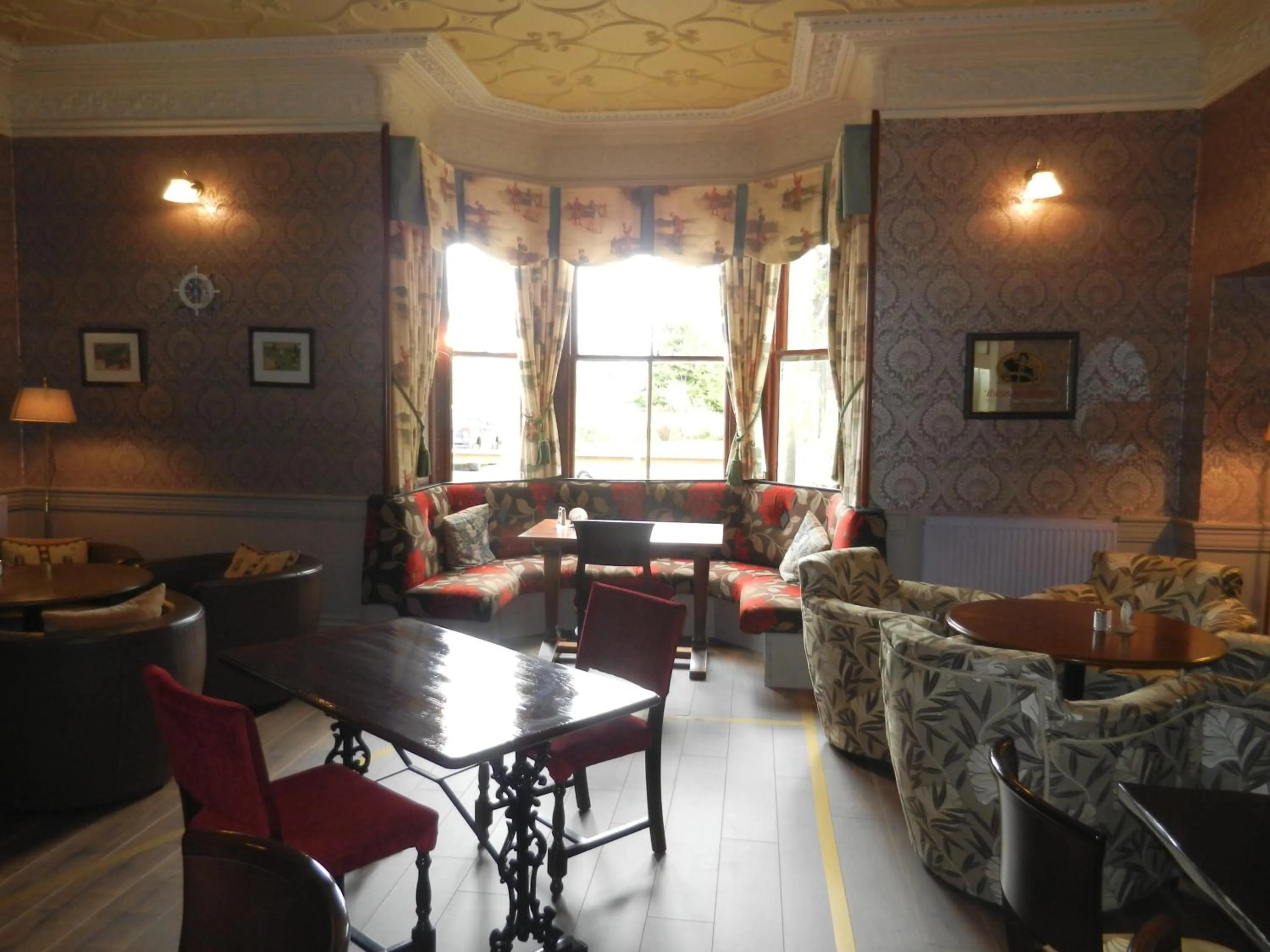 Lounge or bar in Mansfield Castle Hotel