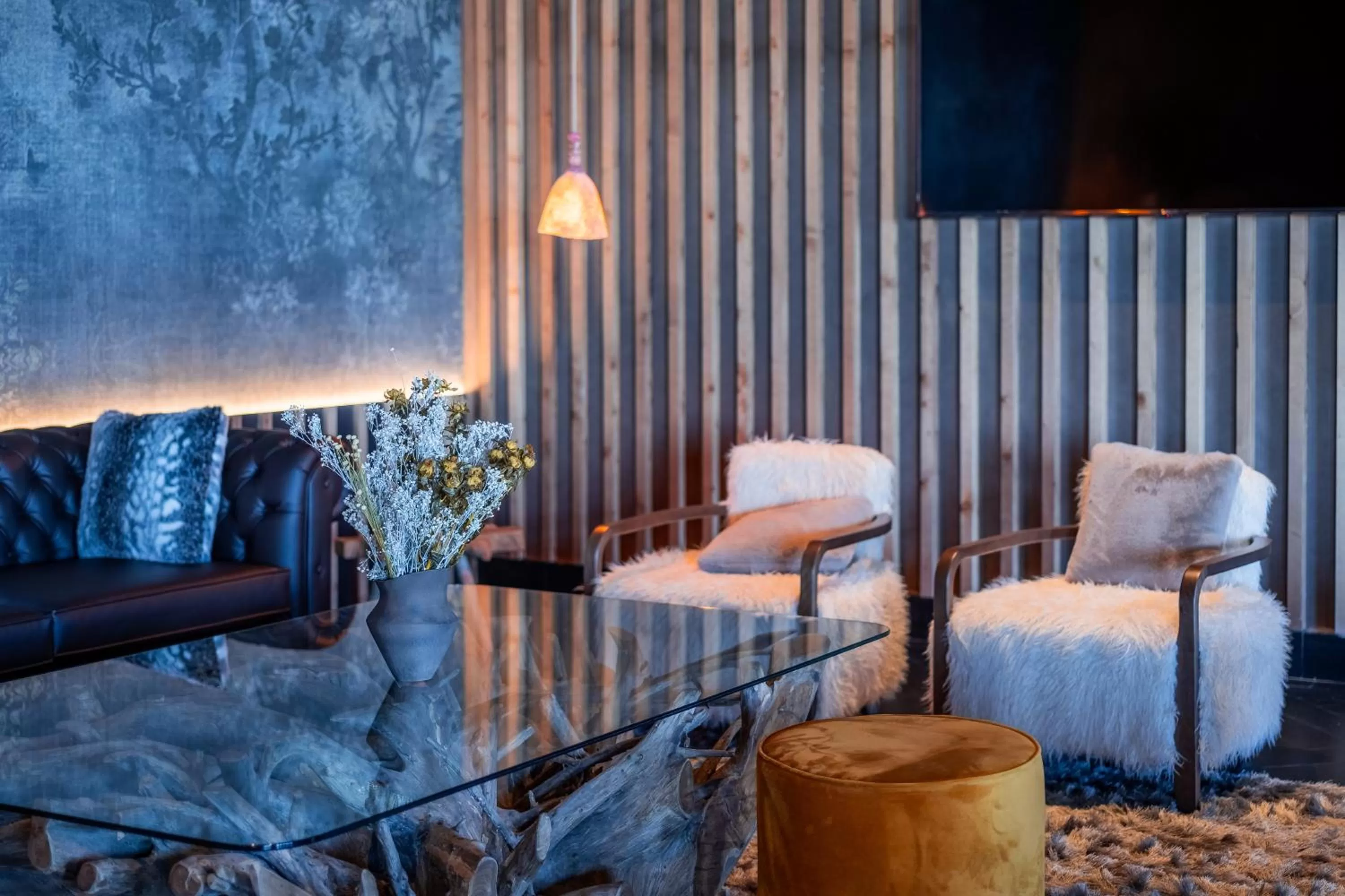 Seating area in Hotel Ziryab