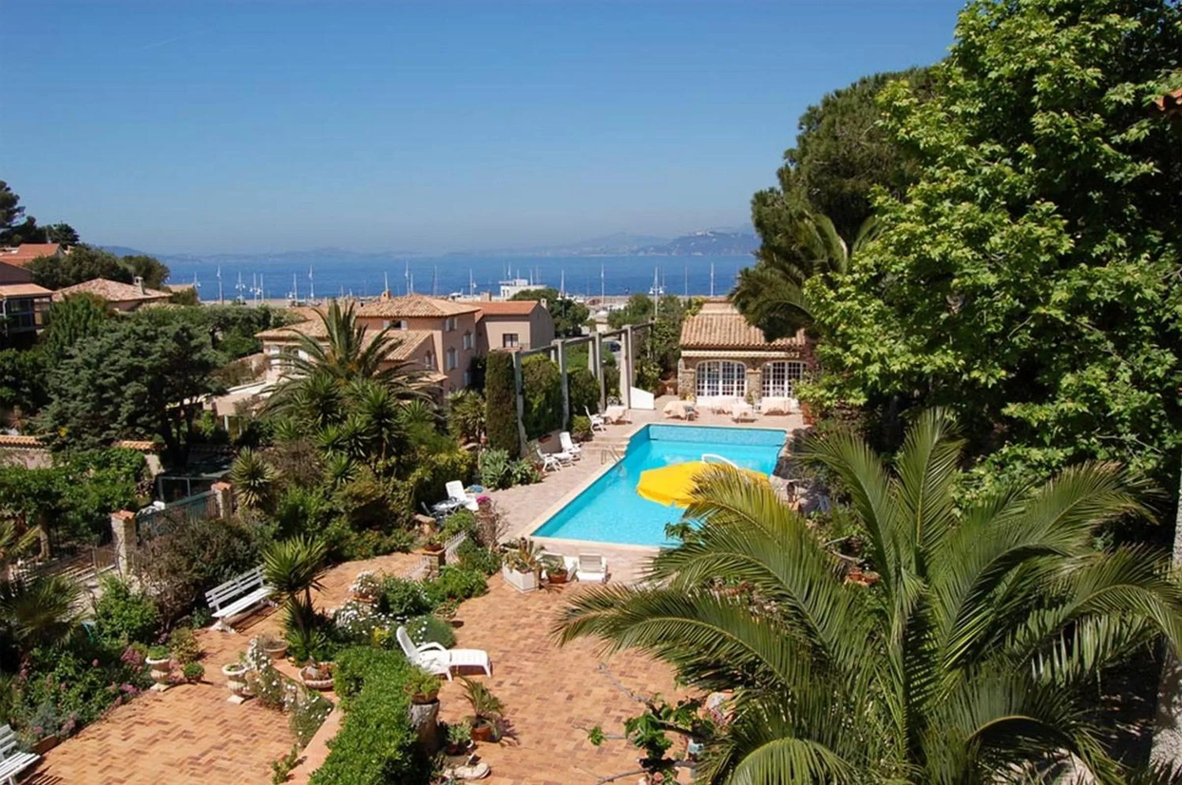 Bird's eye view in L' Escapade Hôtel & Restaurant