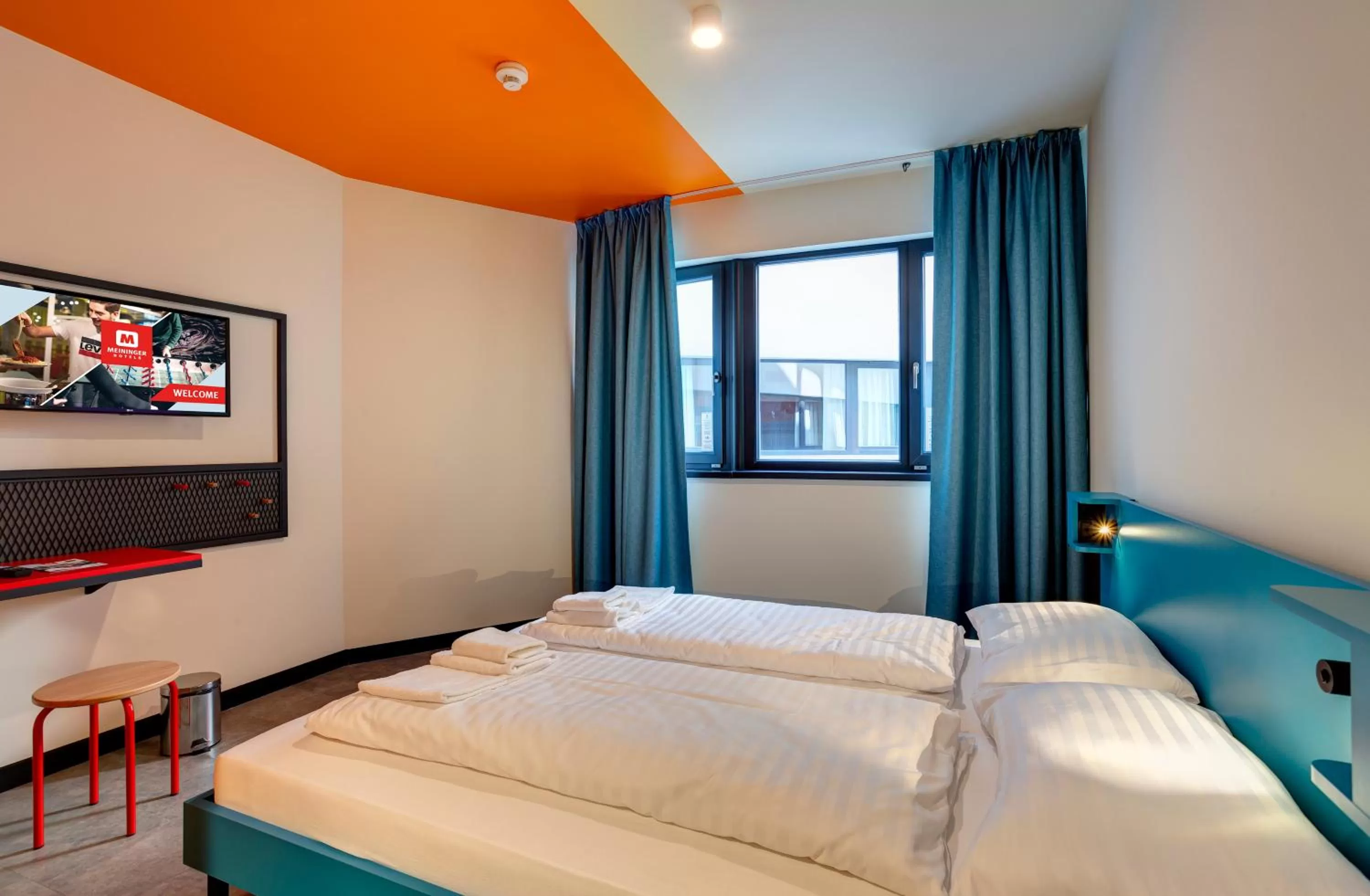 Photo of the whole room, Bed in MEININGER Budapest Great Market Hall