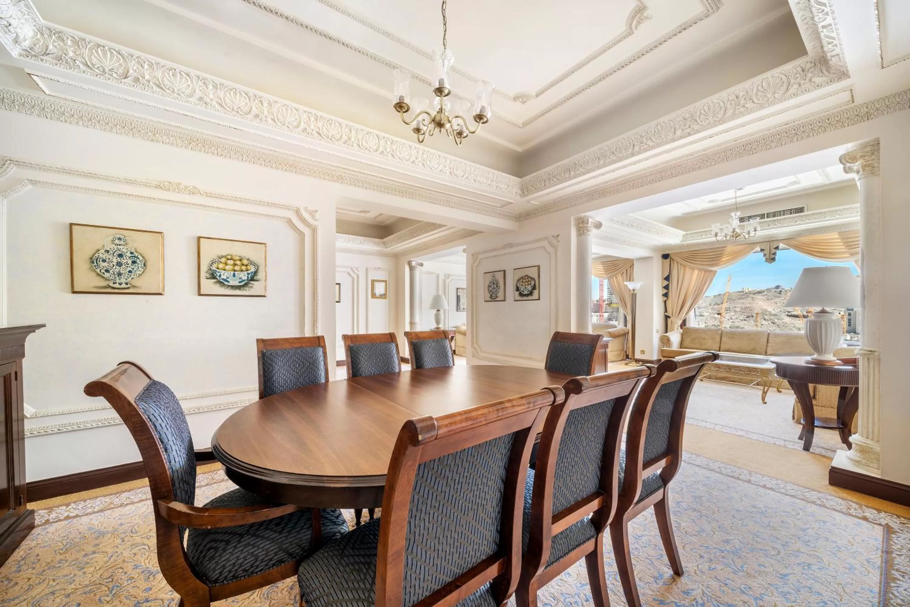 Living room in InterContinental Dar Al Tawhid Makkah by IHG