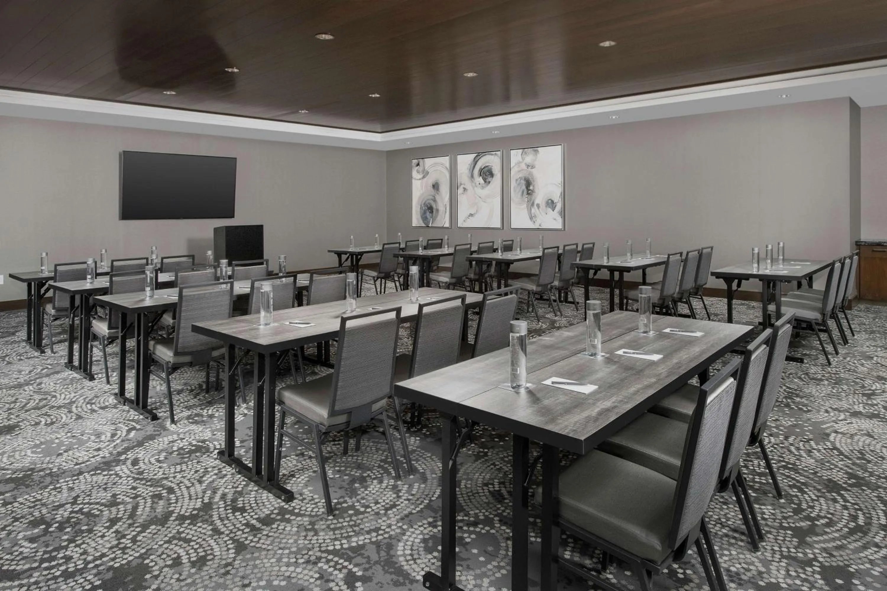 Meeting/conference room in Embassy Suites By Hilton Knoxville Downtown