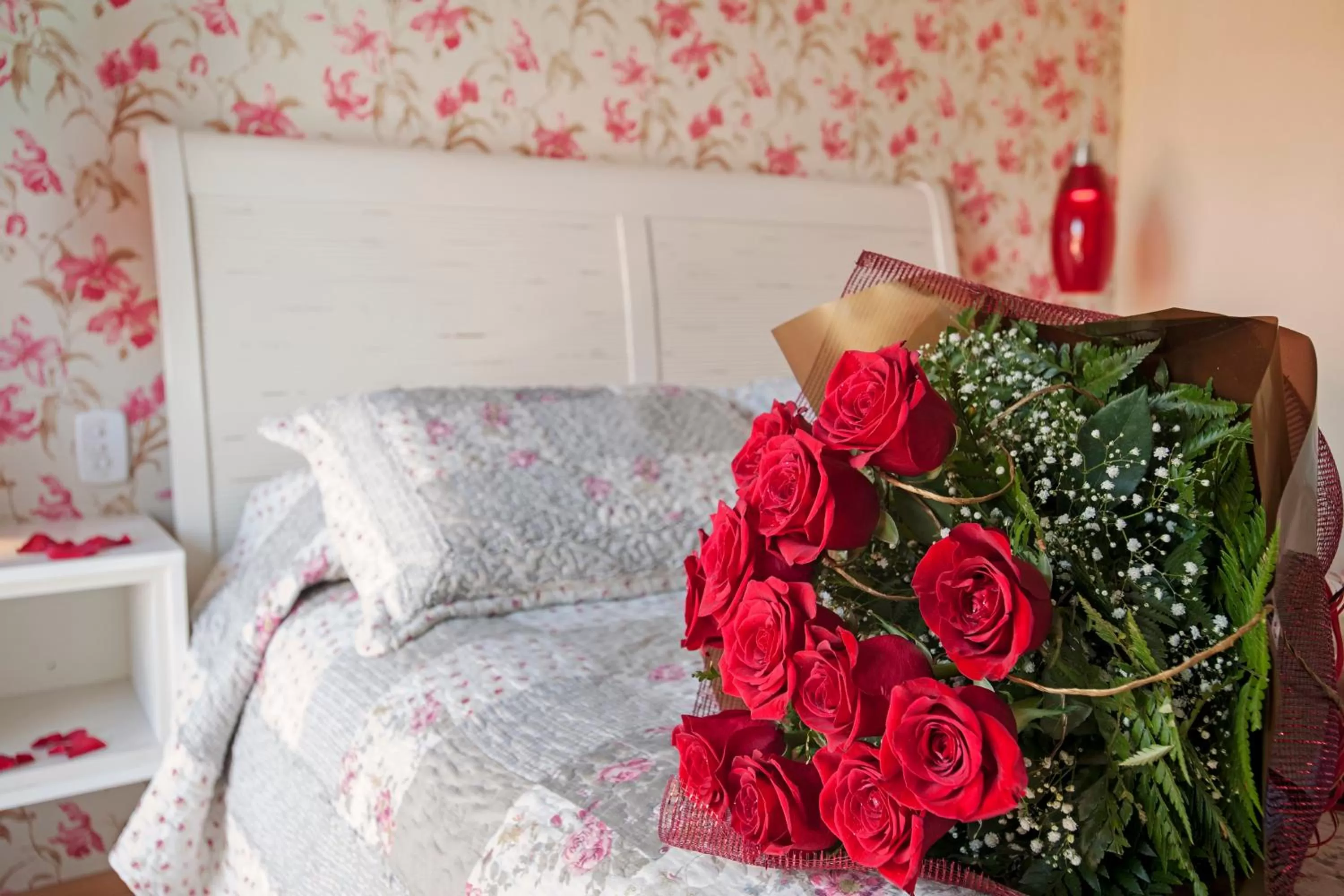 Decorative detail, Bed in Doce Canela - Pousada de Charme
