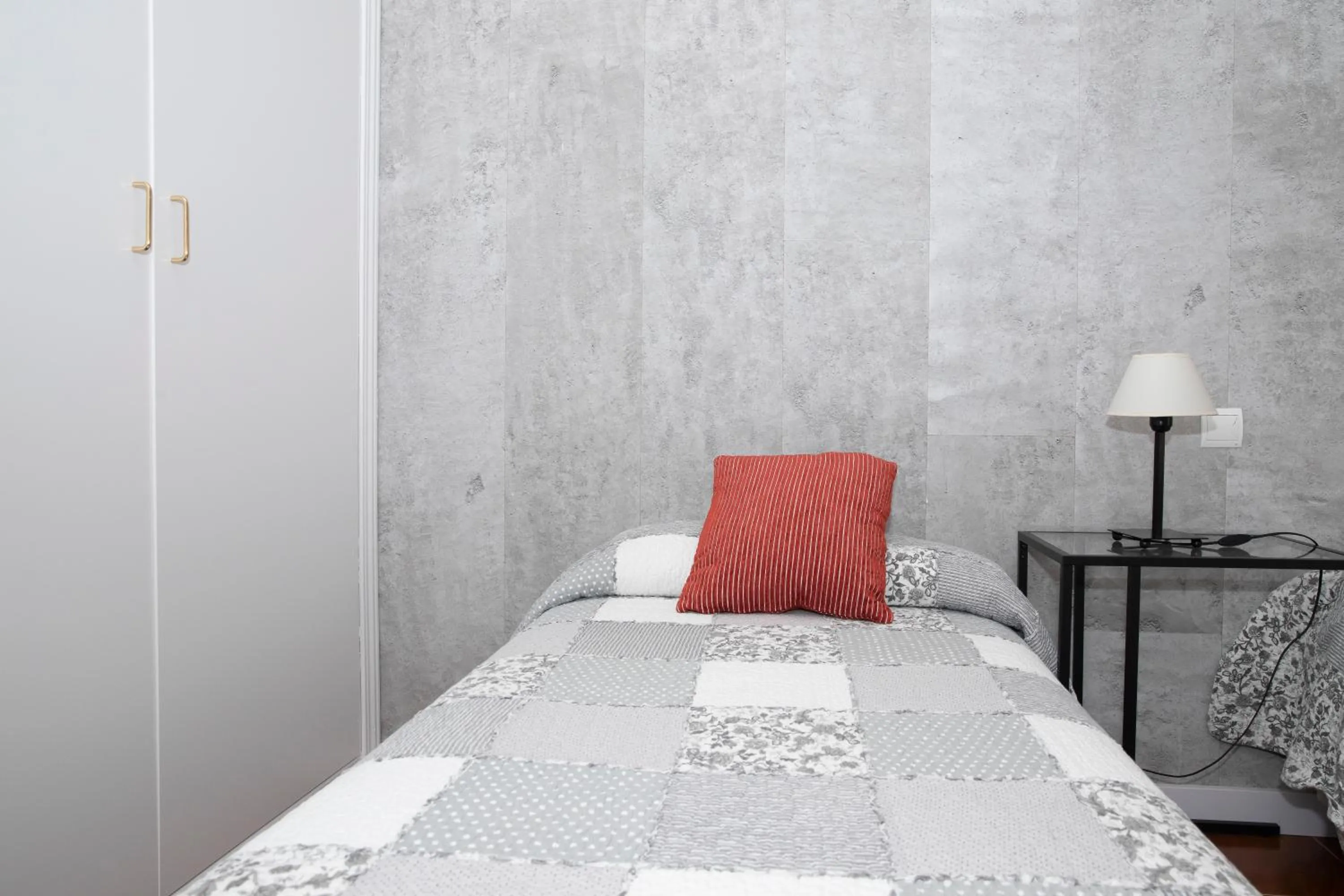 Photo of the whole room, Bed in Hostal Tokio