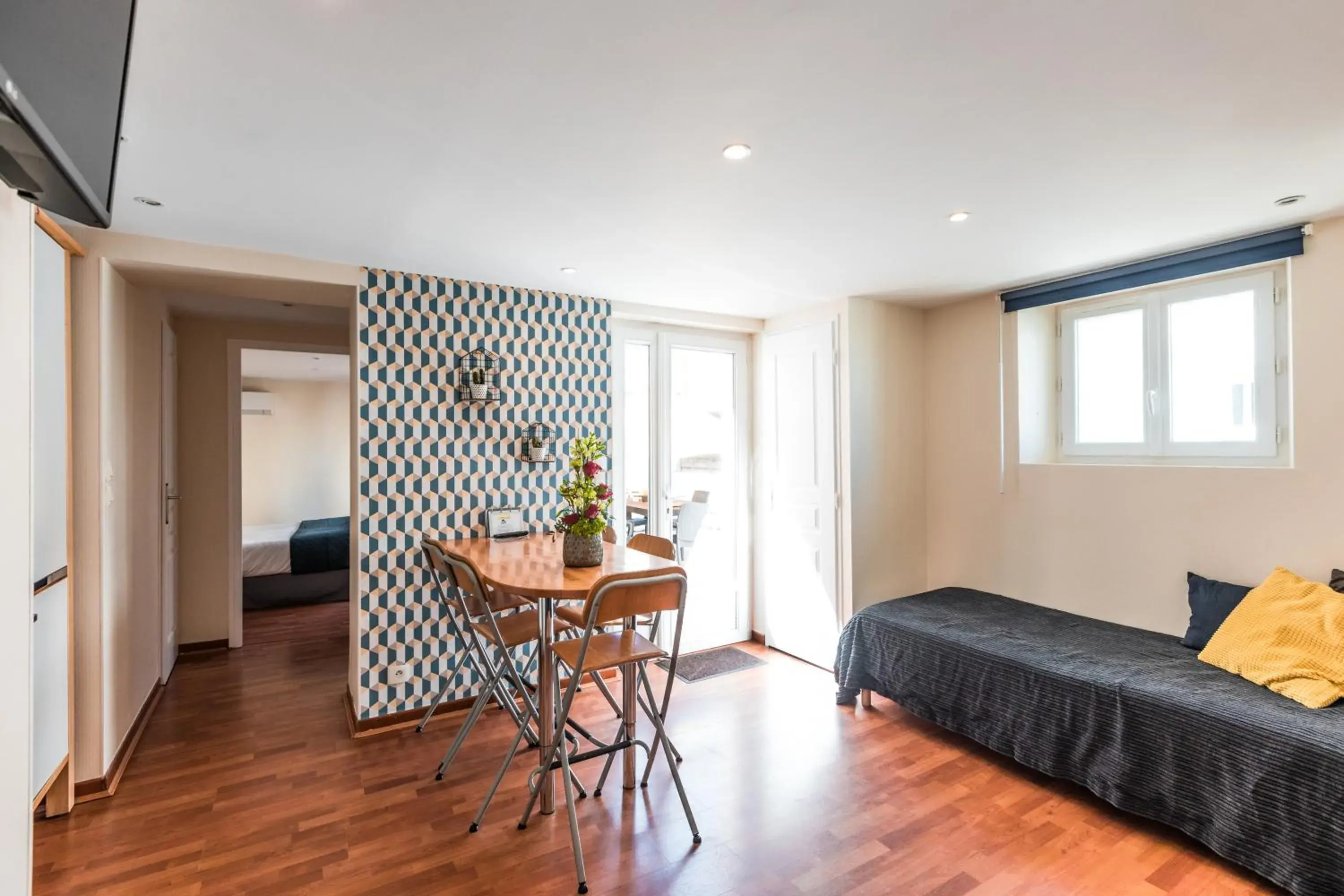 Superior Apartment in Hotel Belle Vue Royan Superior Apartment in Hotel Belle Vue Royan