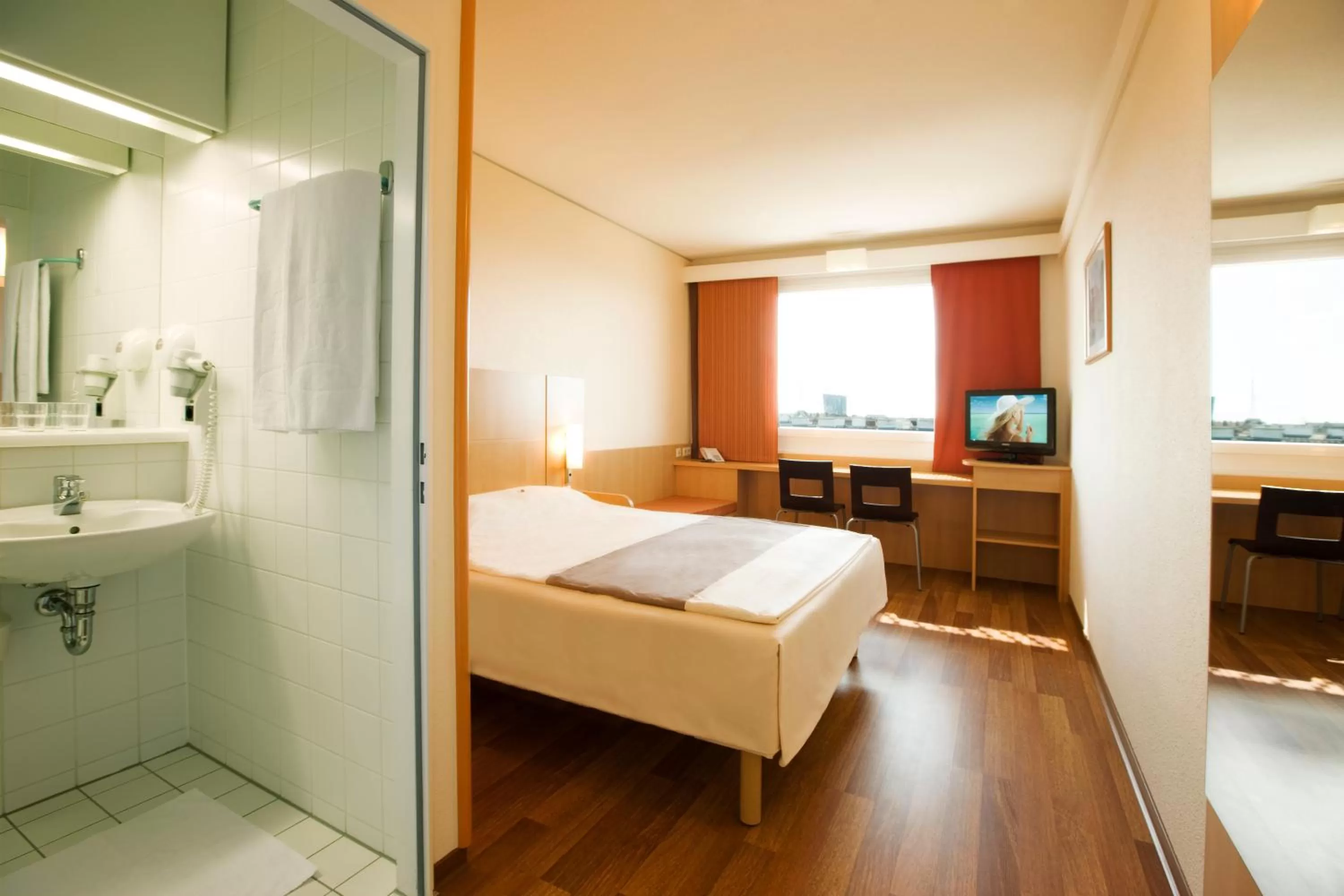 Bed in Ibis Wien Messe