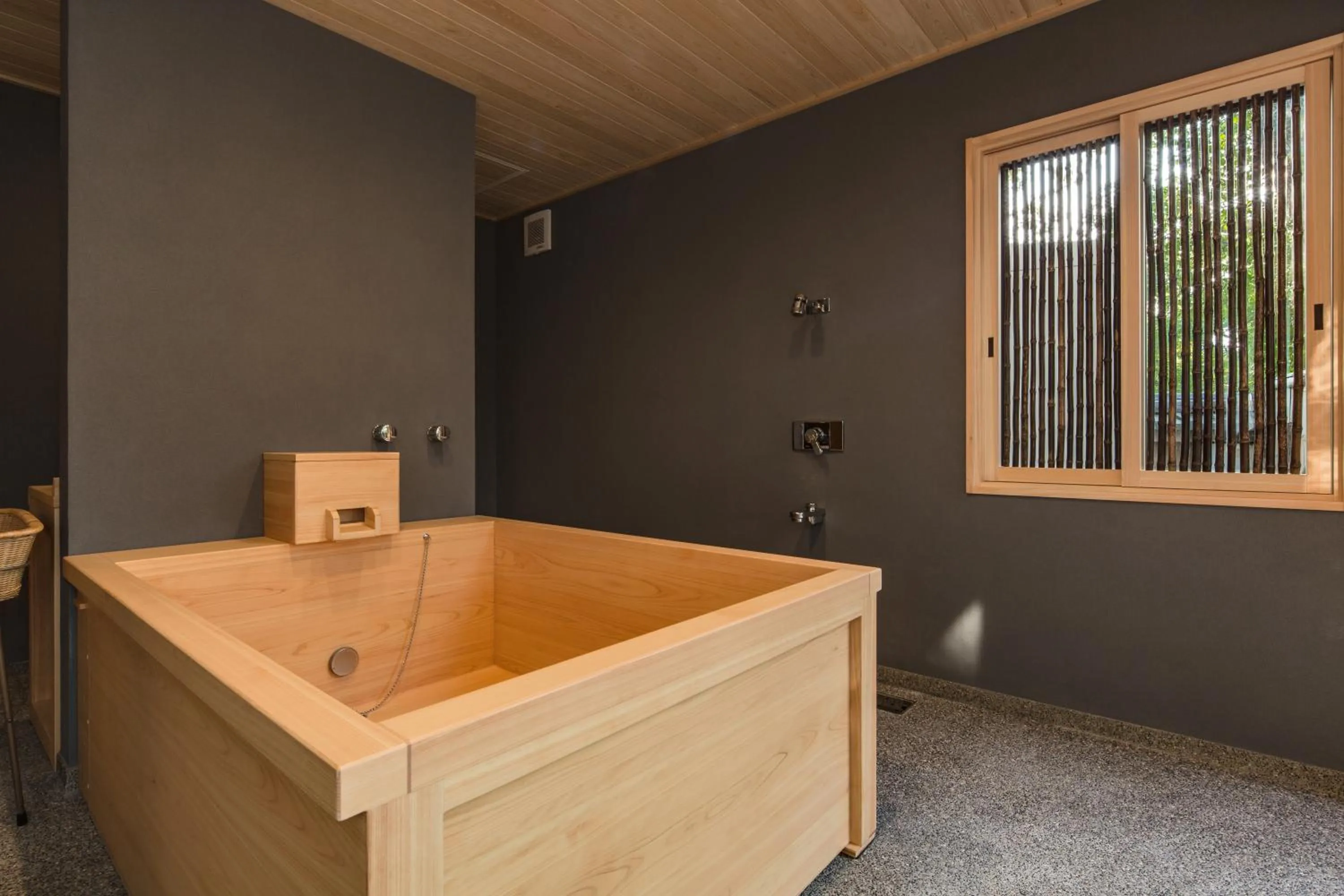 Spa and wellness centre/facilities in Kyoto Nanzenji Ryokan Yachiyo Established in 1915