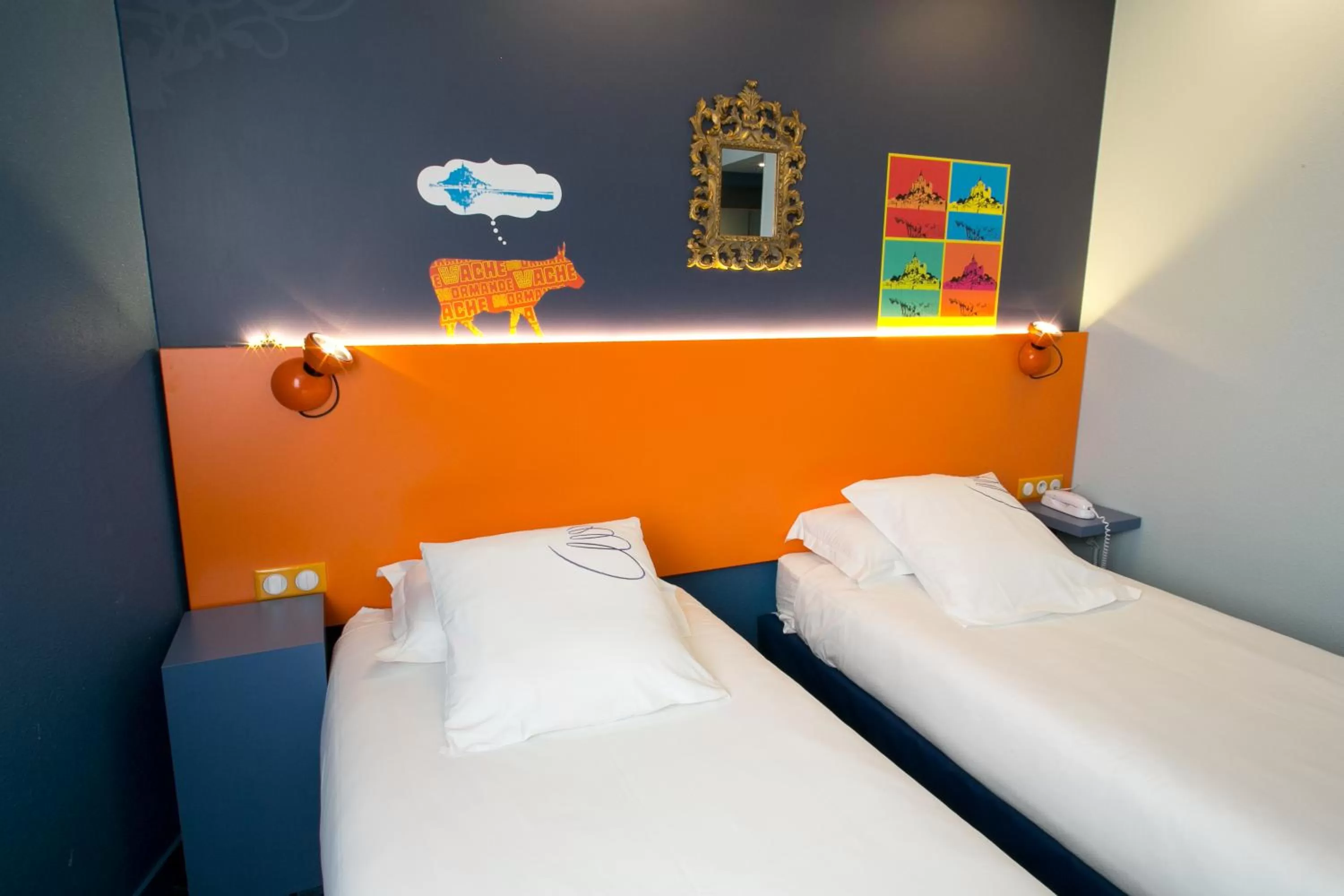 Decorative detail, Bed in Hotel Gabriel