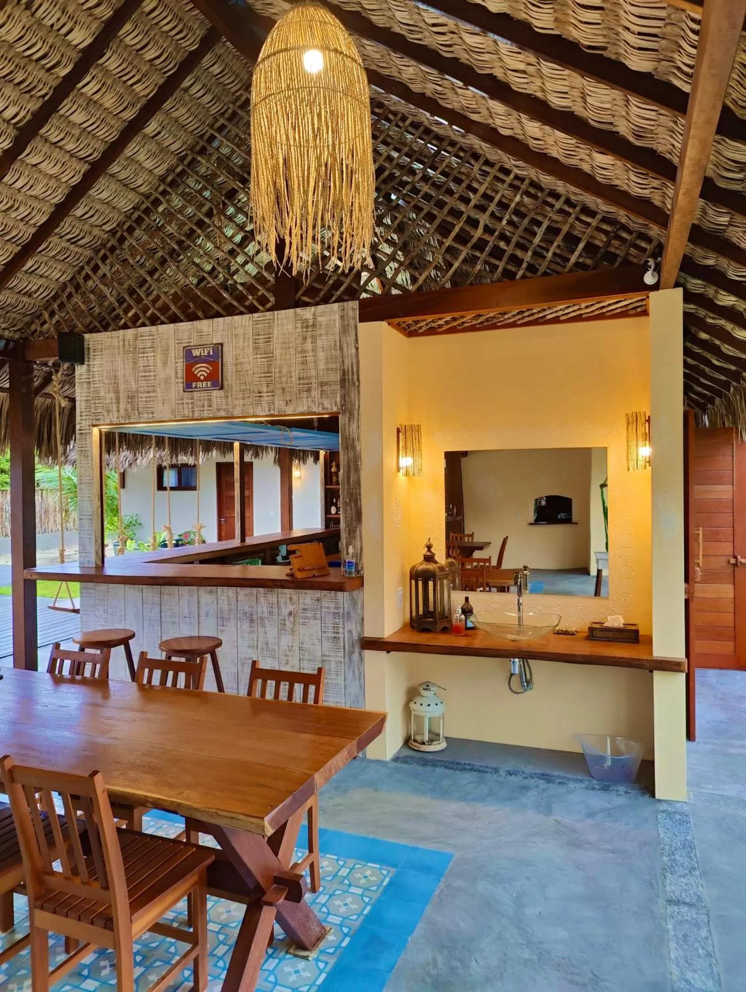 Communal lounge/ TV room in Pousada Lanea Experience