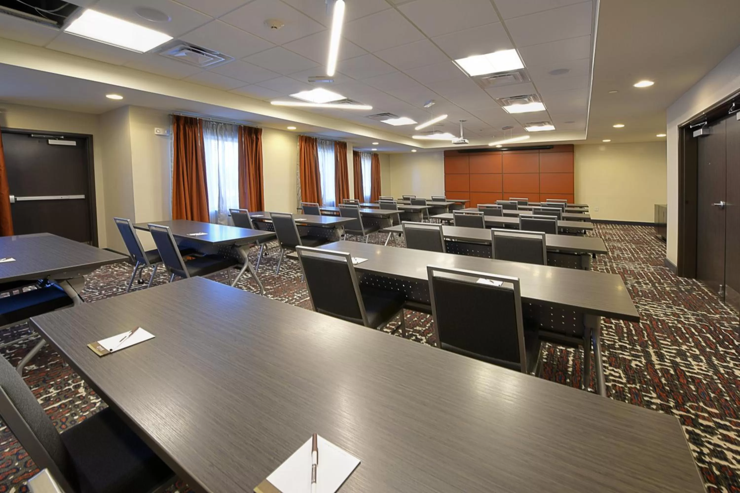 Meeting/conference room in Staybridge Suites - Little Rock - Medical Center by IHG