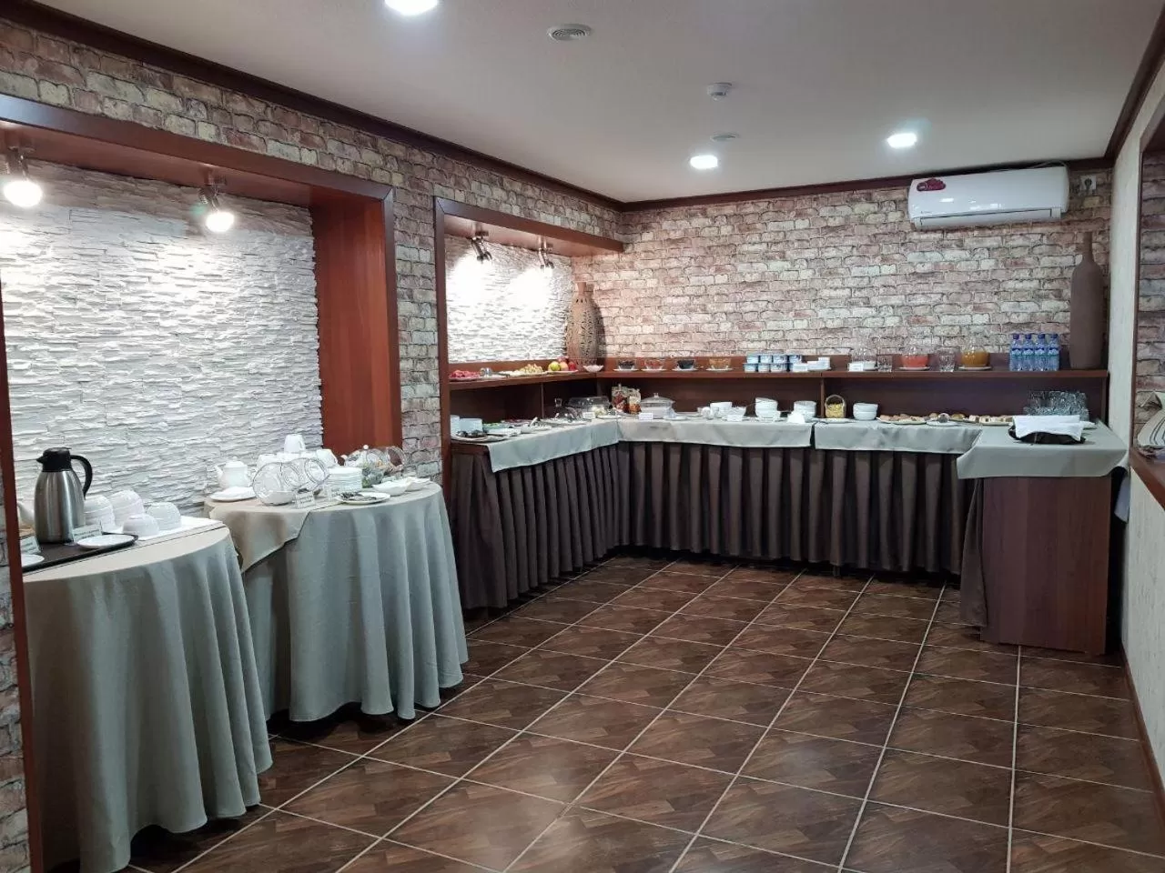 Breakfast in VOYAGE HOTEL