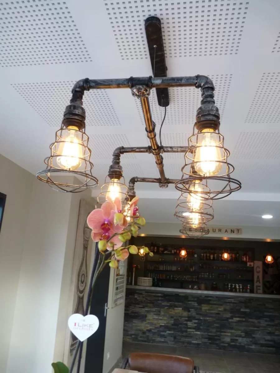 Decorative detail in L'Horloge Gourmande