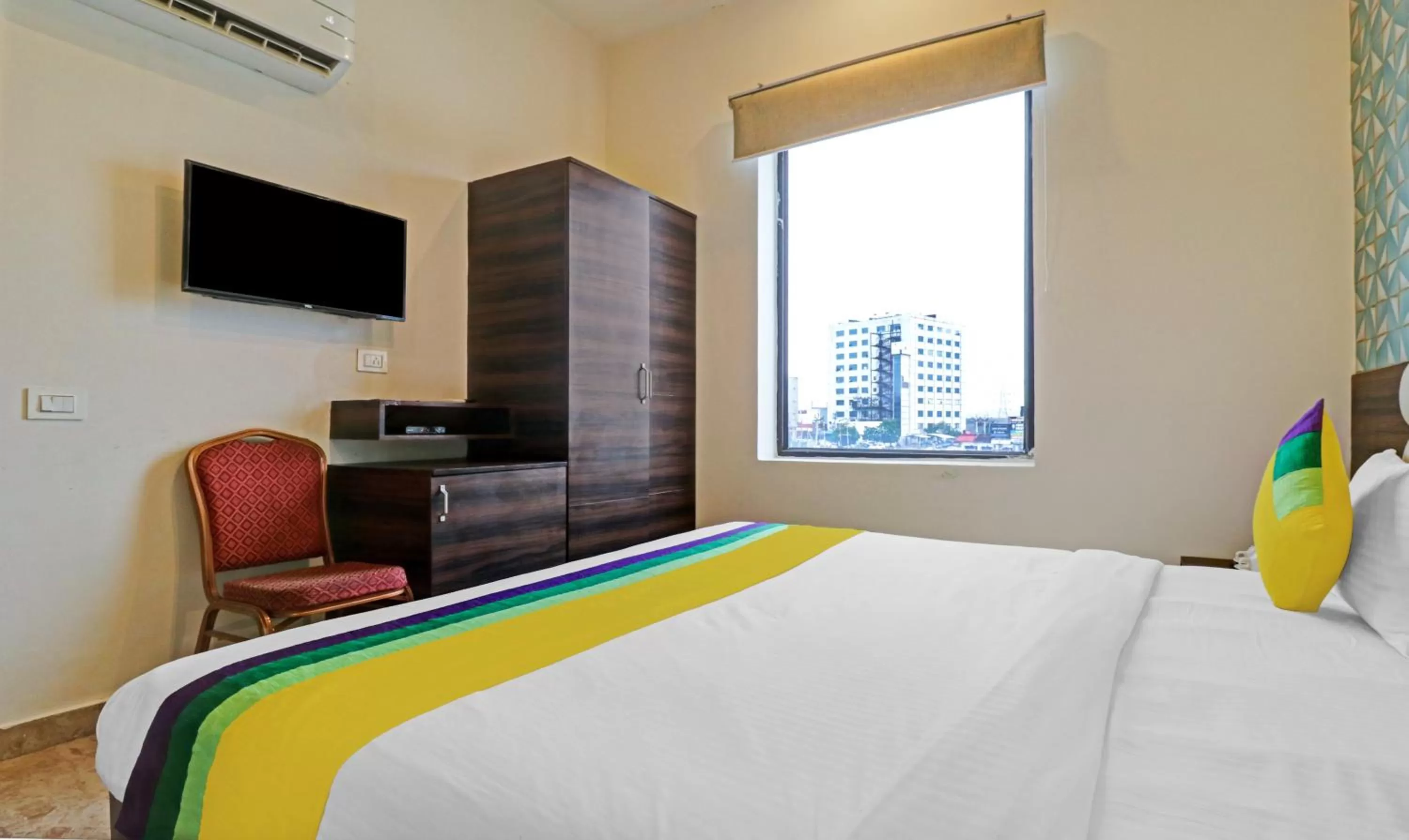 Bedroom, Bed in Itsy Hotels Jashan