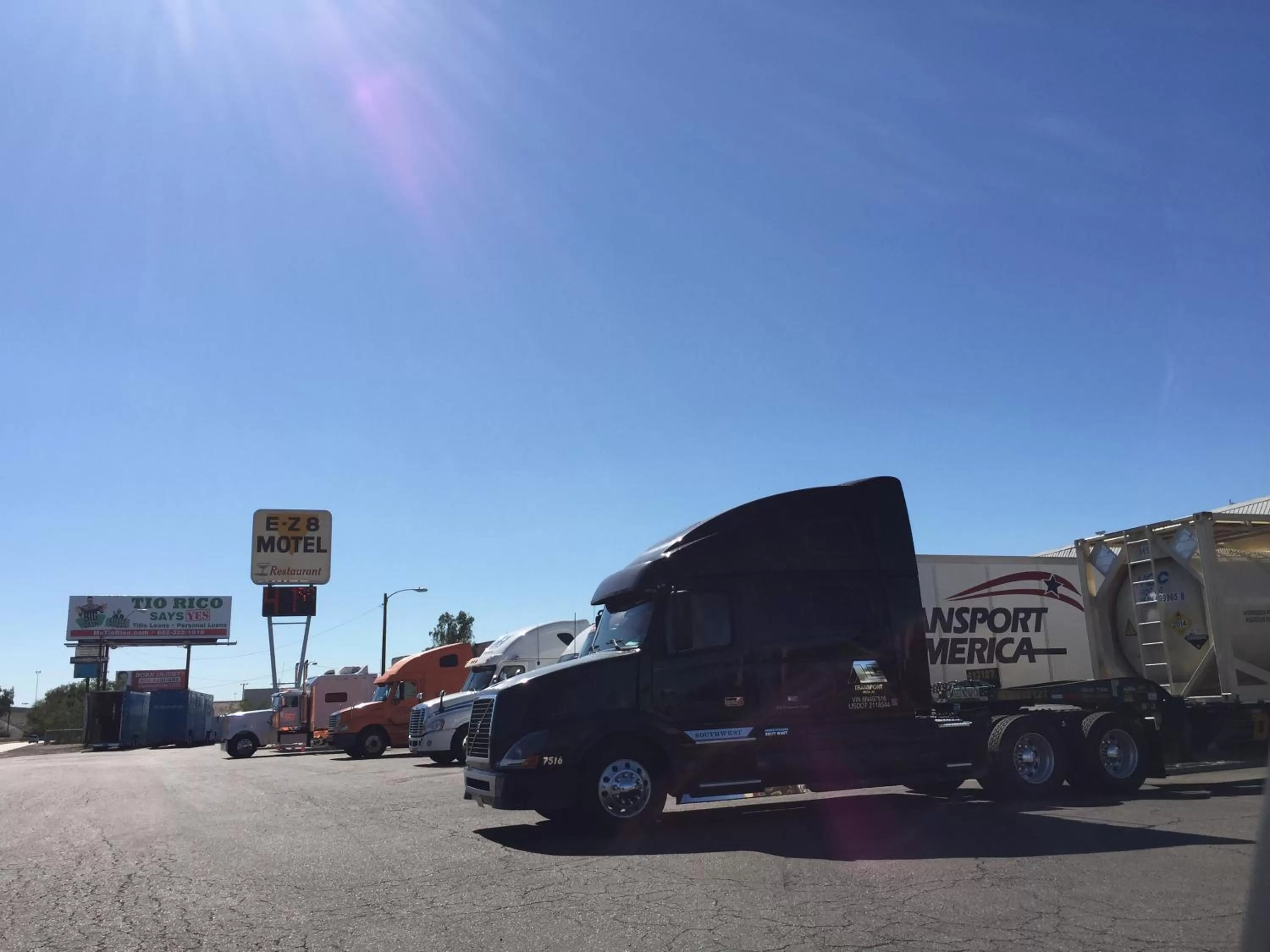 Other in EZ 8 Motel Airporter