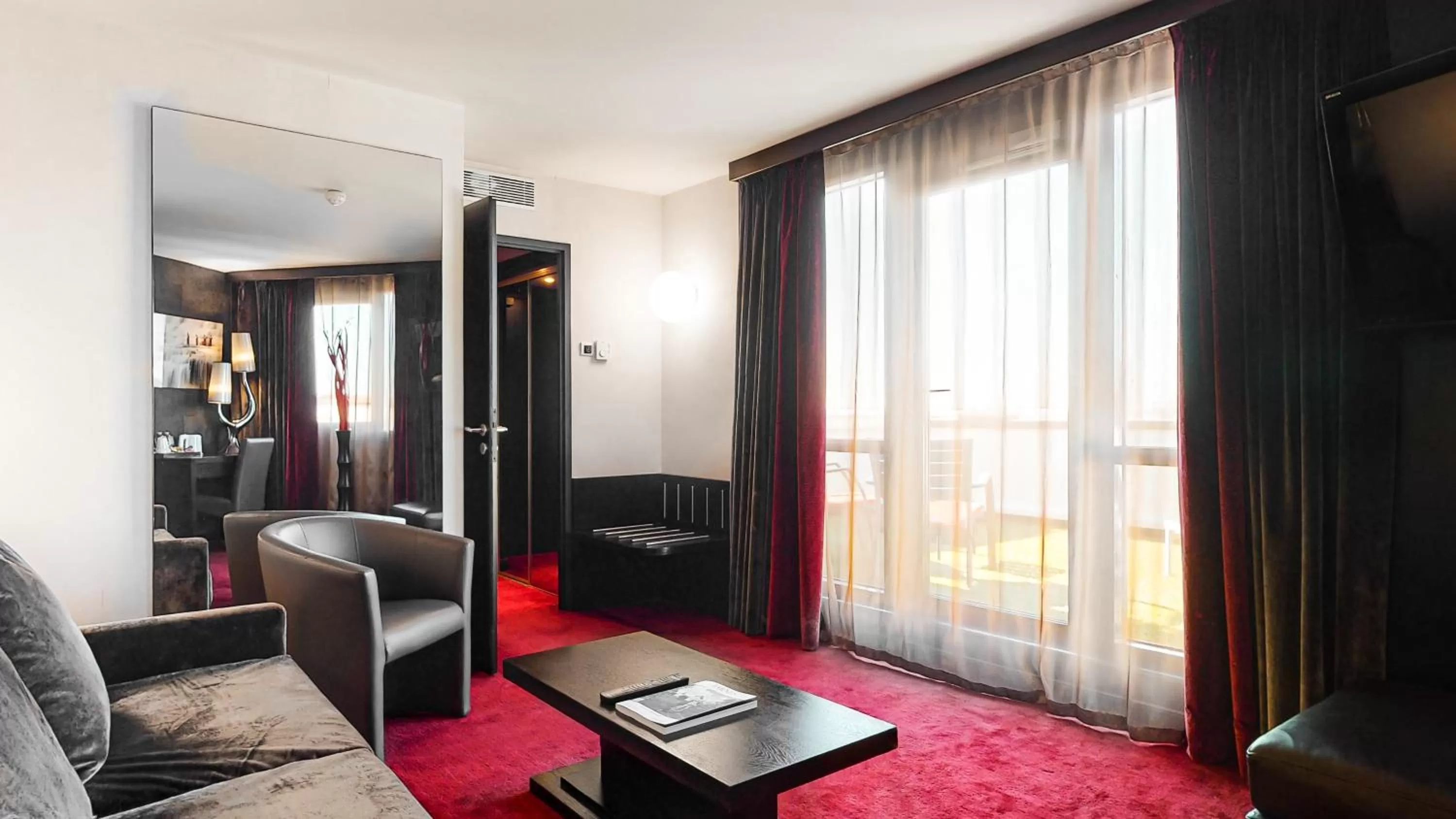 Photo of the whole room in Hotel Palladia