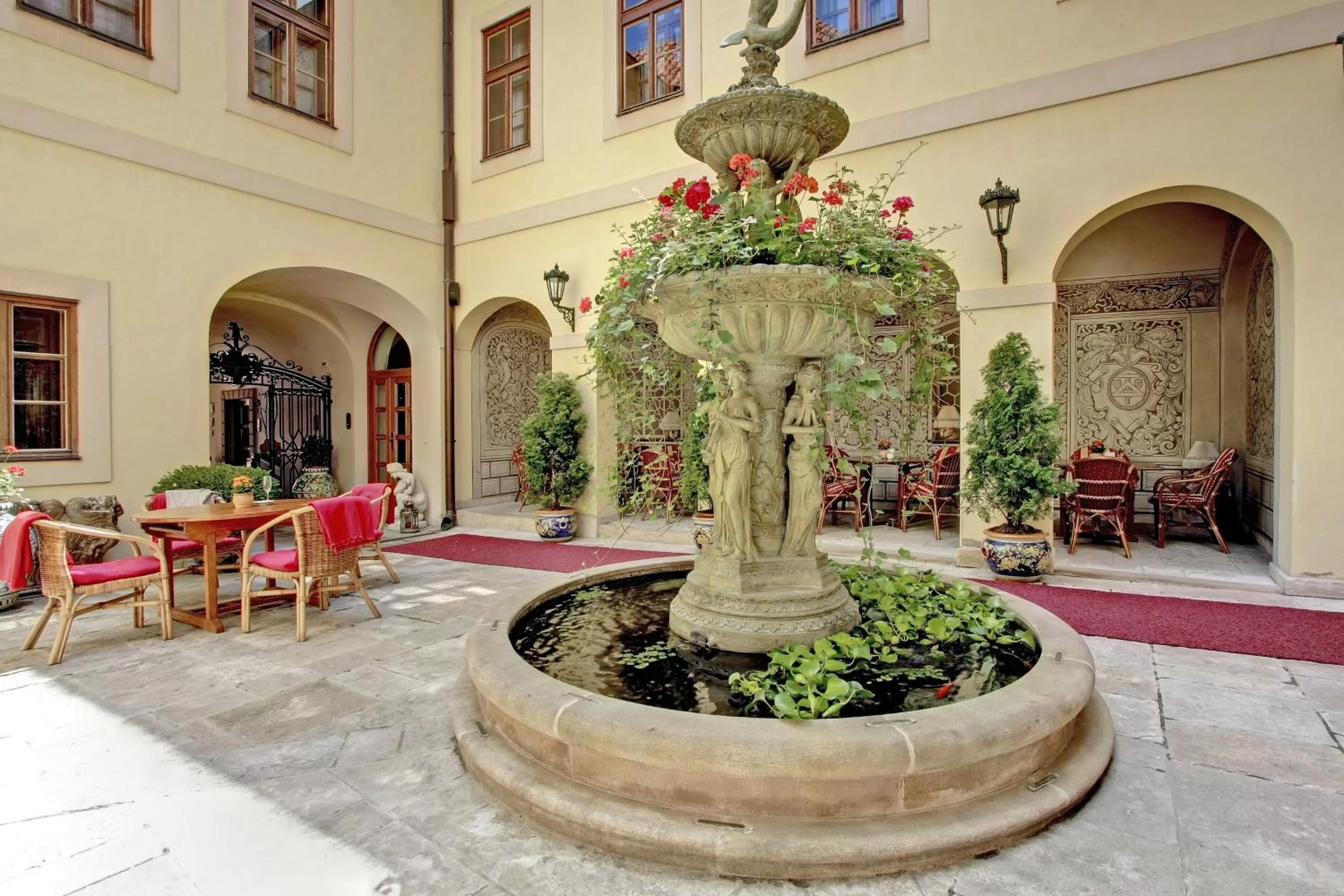 Facade/entrance in Alchymist Grand Hotel and Spa