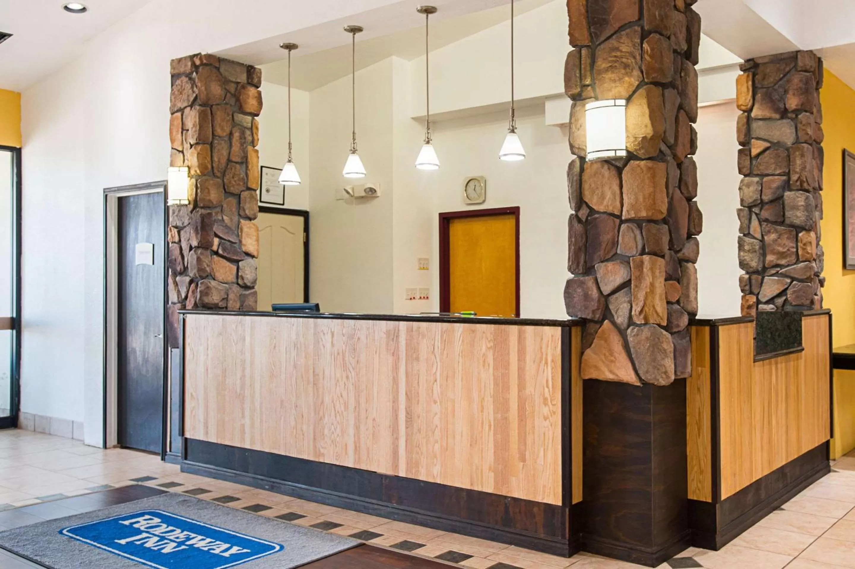 Lobby or reception in Rodeway Inn & Suites Blanding