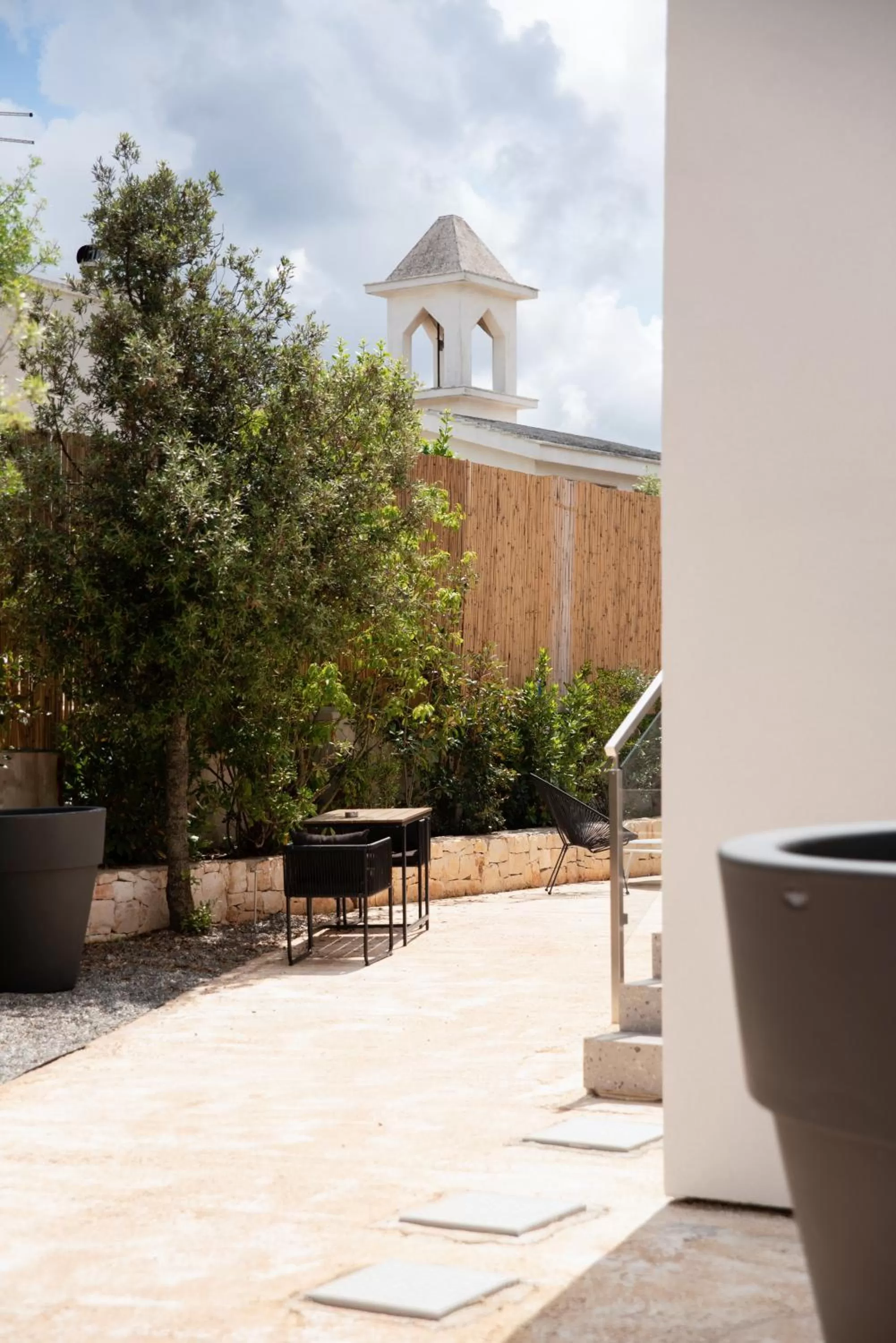 Patio in Lisetta Gardens Boutique & Suites