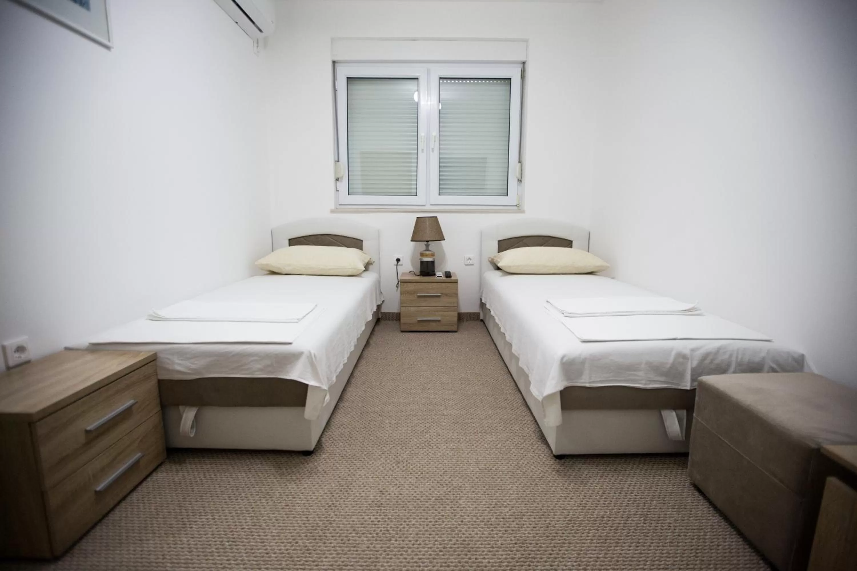 Photo of the whole room, Bed in Motel Aura