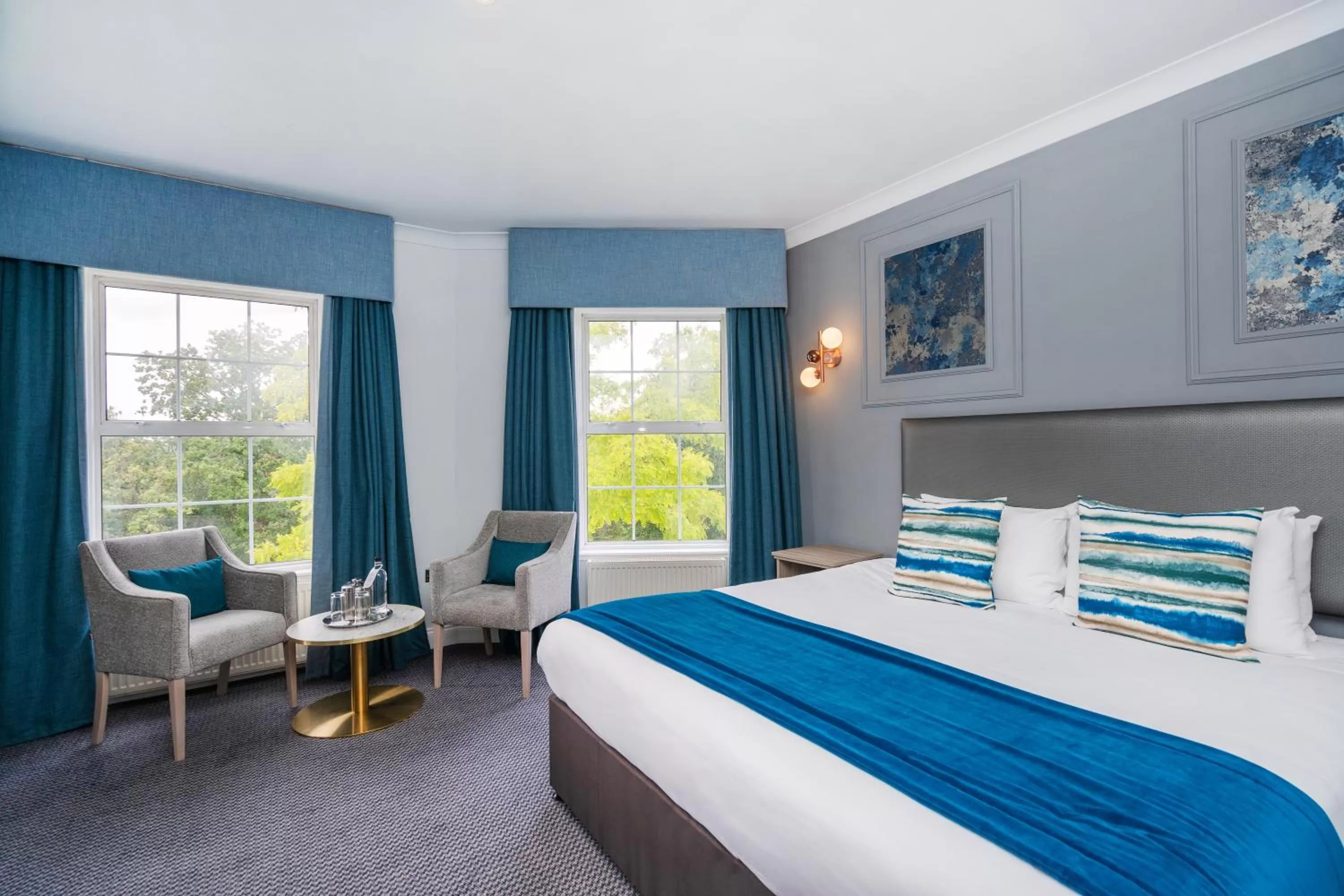 Bedroom, Bed in Bromley Court Hotel London